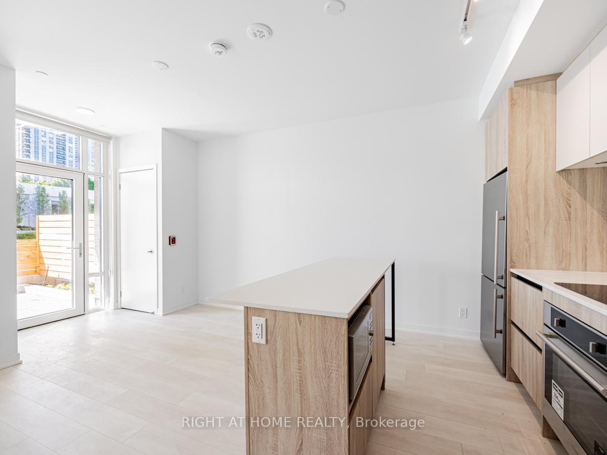 Photo 3 of Unit 106, 7950 Bathurst Street, Vaughan, Beverley Glen — HOMEH