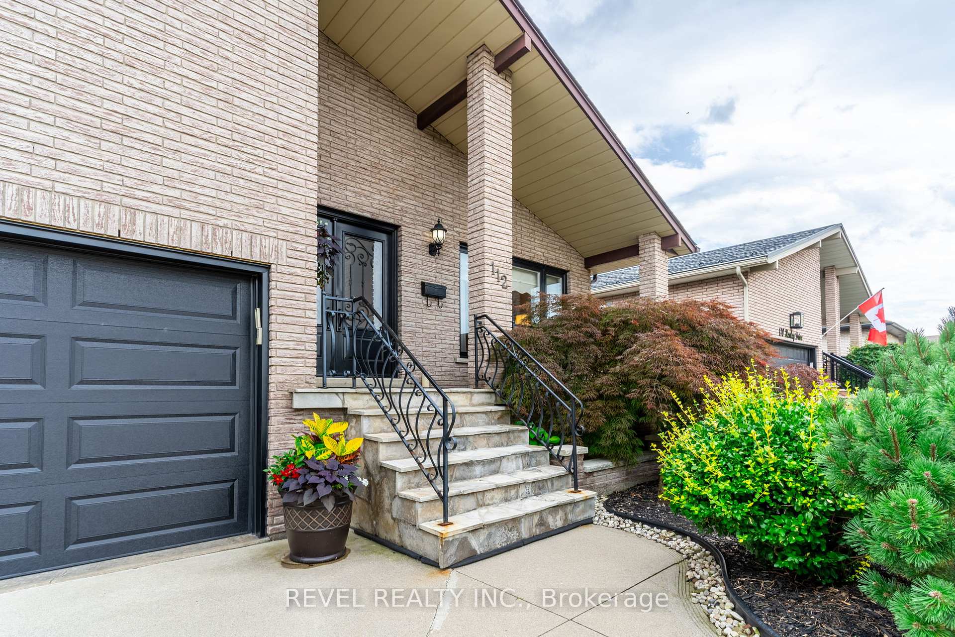 Photo 2 of 112 Henley Drive, Hamilton, Stoney Creek Industrial — HOMEH