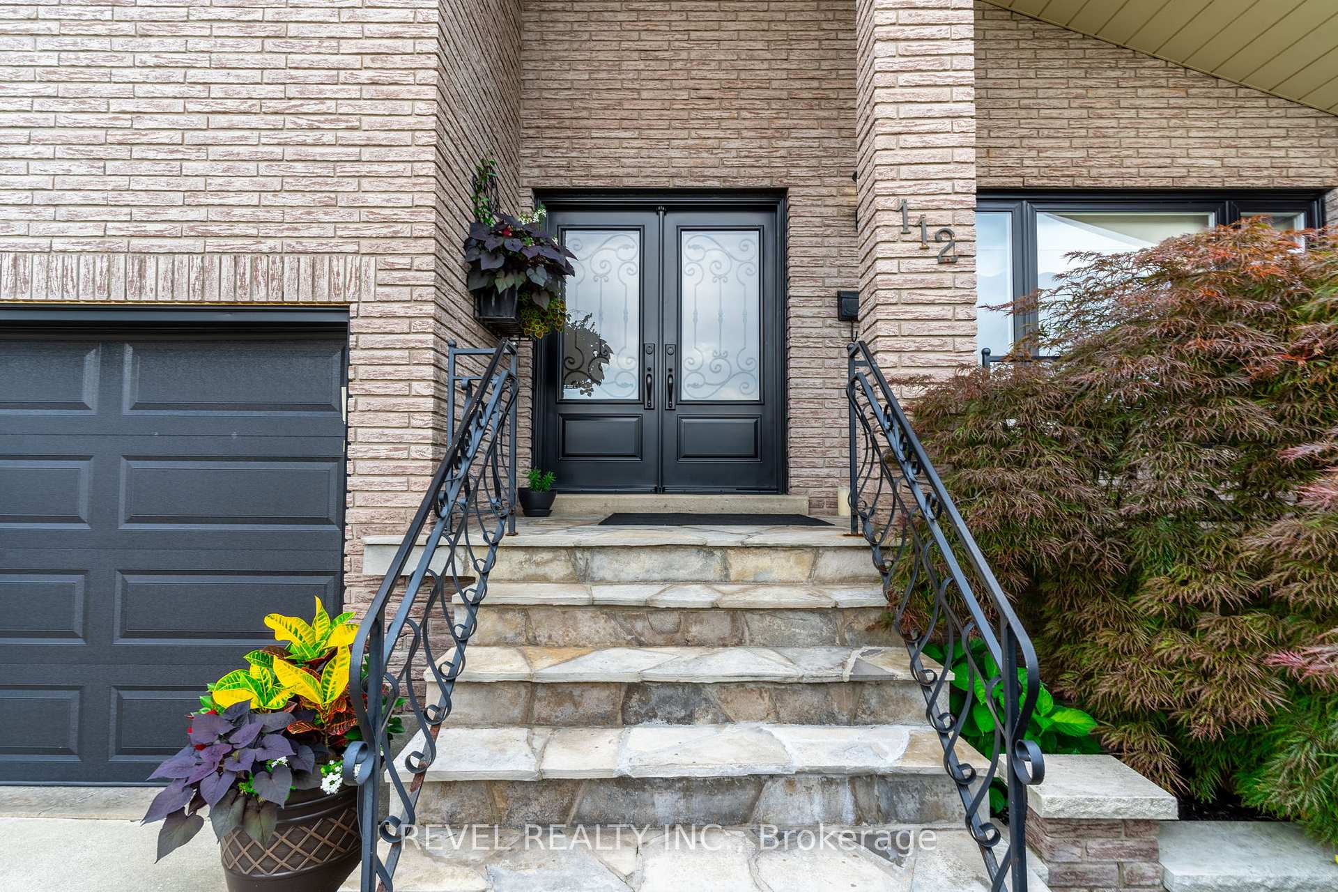 Photo 3 of 112 Henley Drive, Hamilton, Stoney Creek Industrial — HOMEH