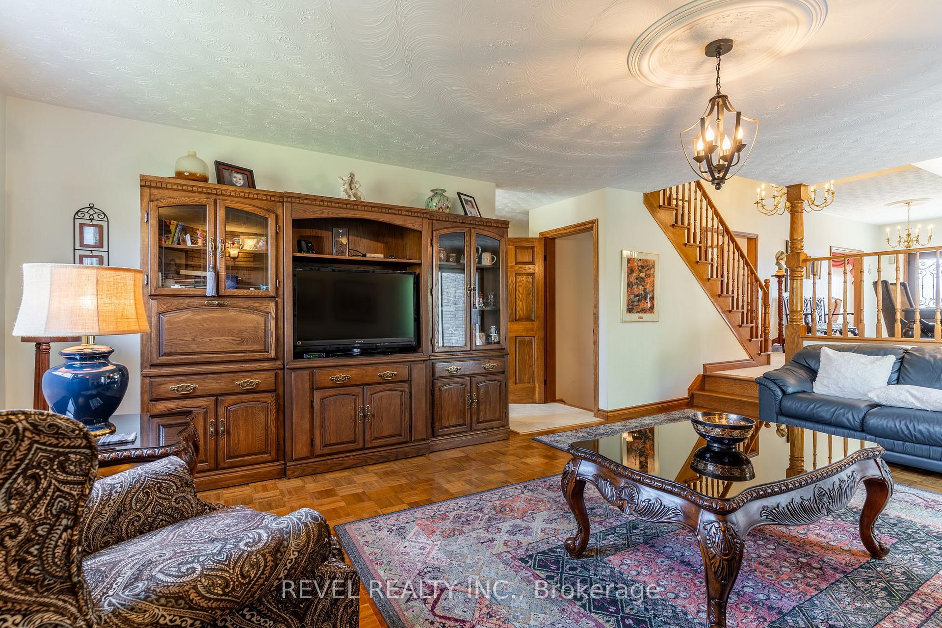 Photo 17 of 112 Henley Drive, Hamilton, Stoney Creek Industrial — HOMEH