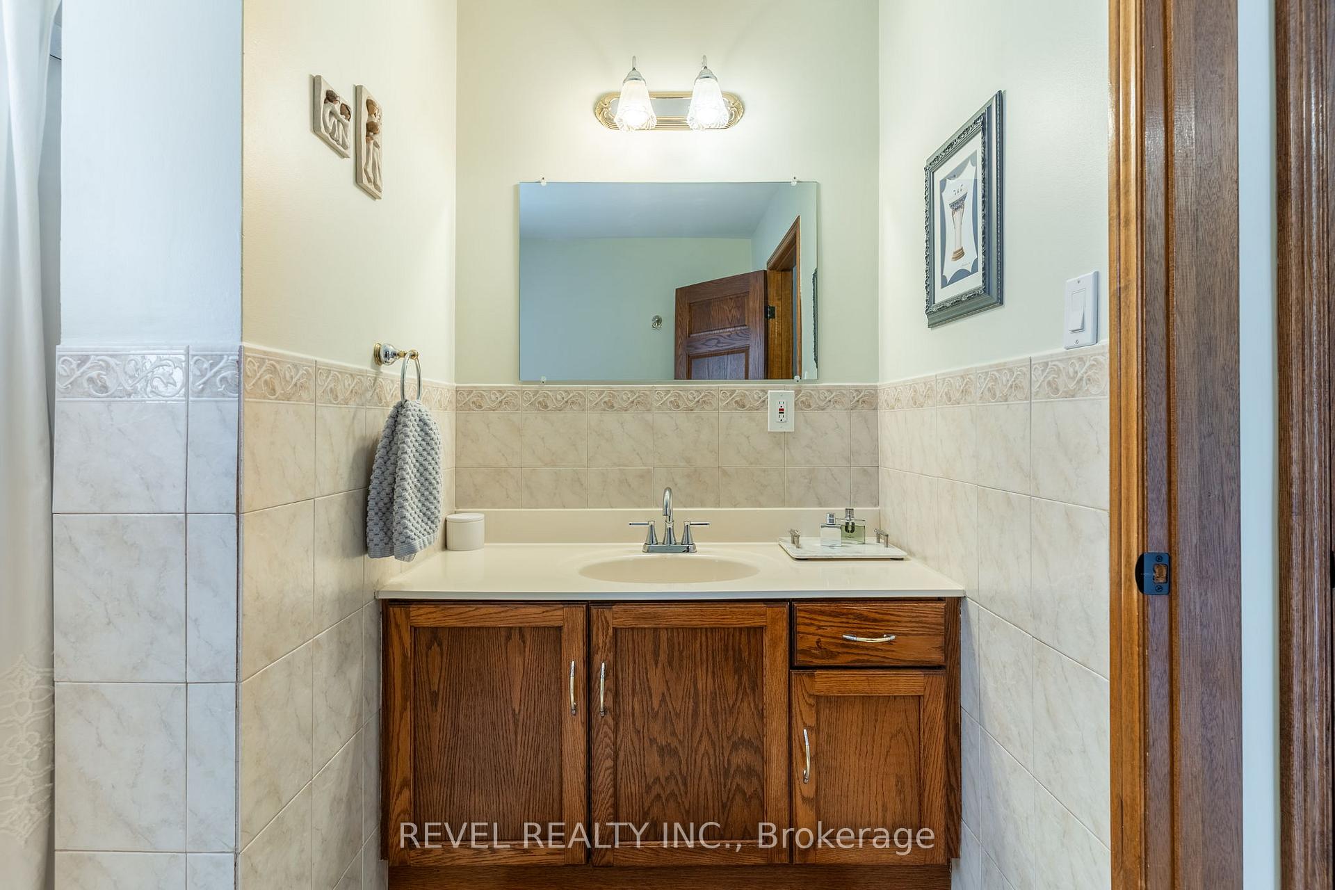 Photo 21 of 112 Henley Drive, Hamilton, Stoney Creek Industrial — HOMEH