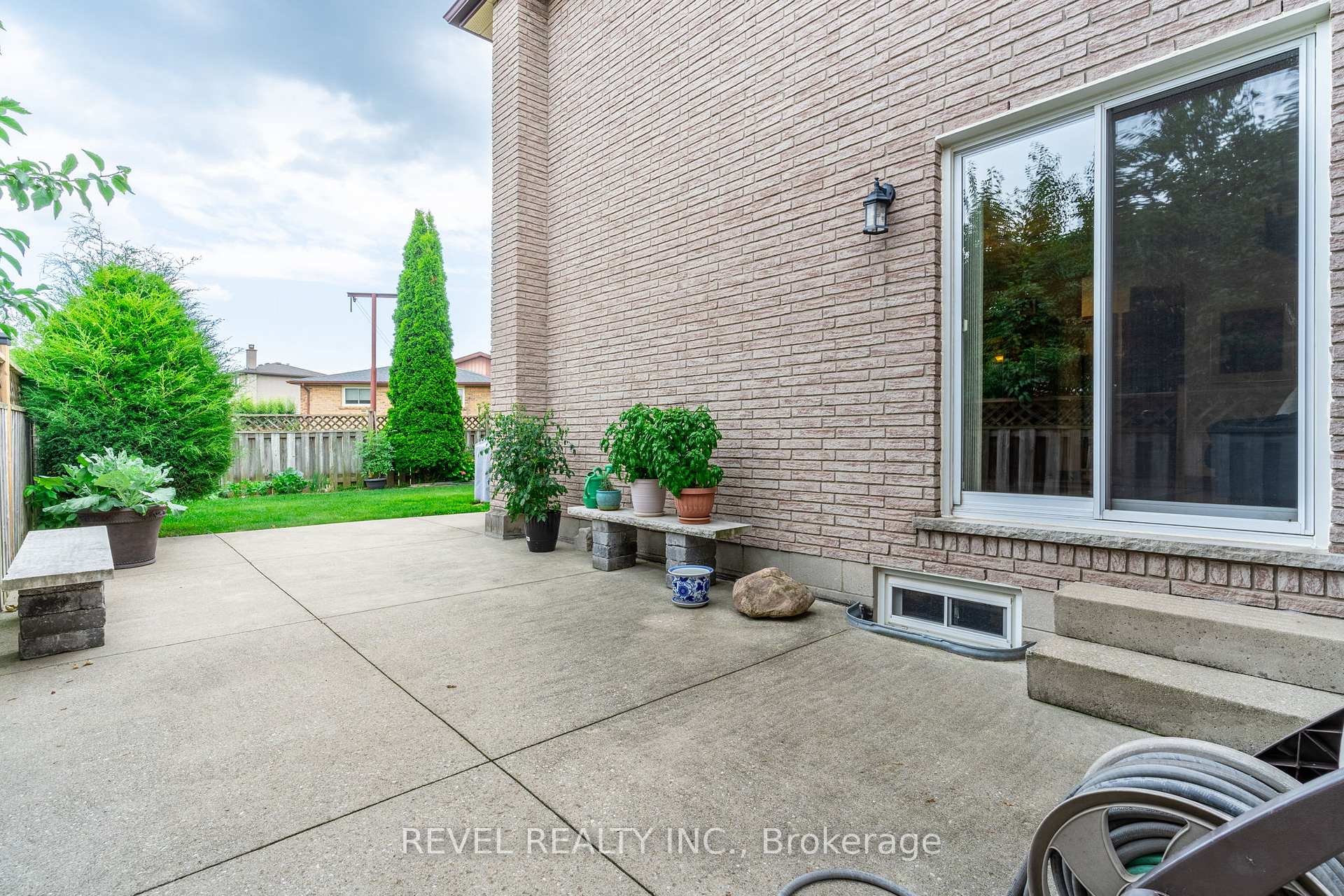 Photo 39 of 112 Henley Drive, Hamilton, Stoney Creek Industrial — HOMEH