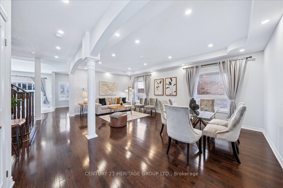 Photo 7 of 22 Horsley Court, Aurora, Bayview Northeast — HOMEH