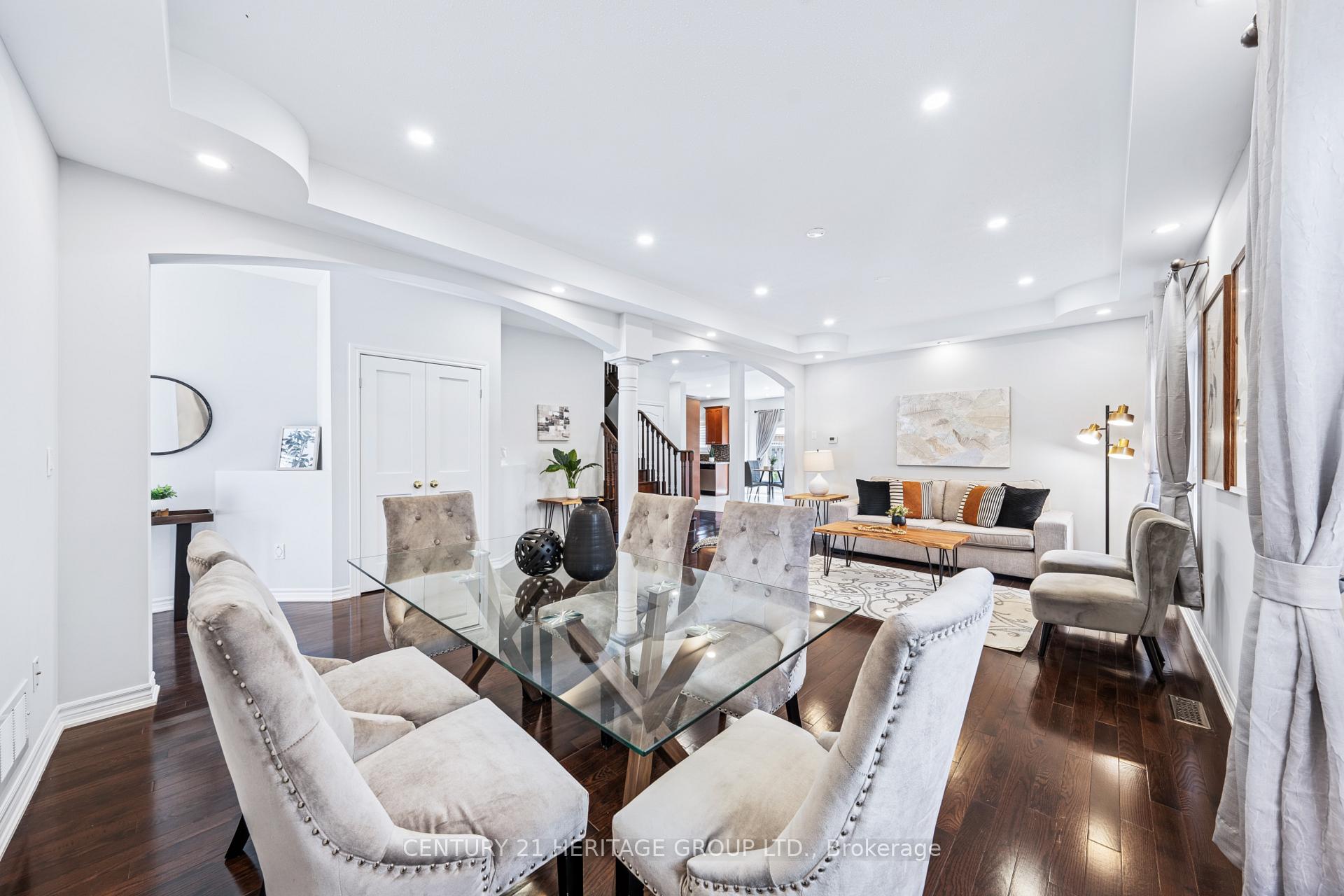 Photo 8 of 22 Horsley Court, Aurora, Bayview Northeast — HOMEH