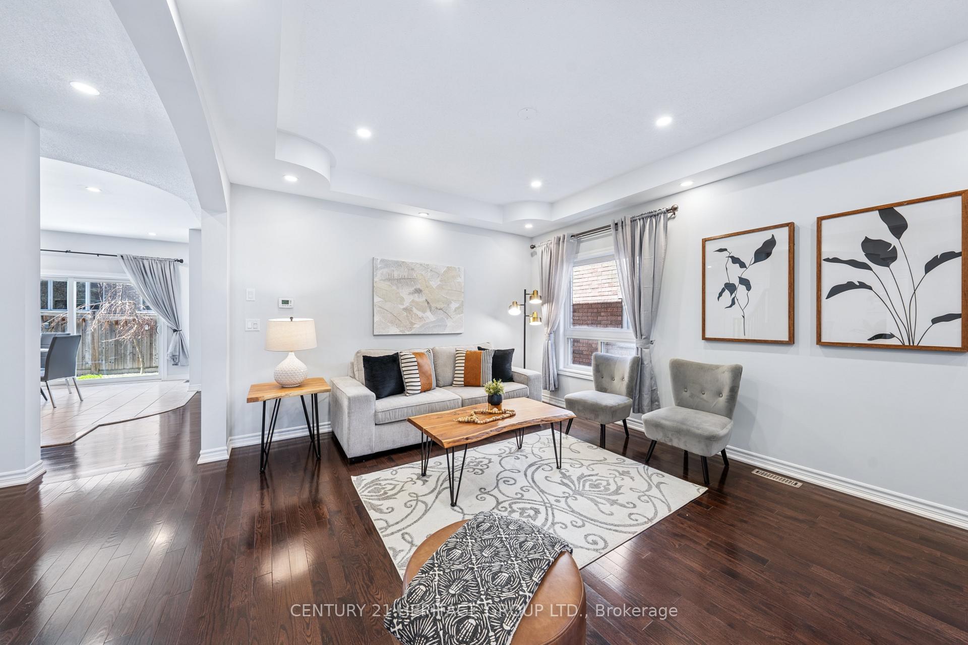 Photo 10 of 22 Horsley Court, Aurora, Bayview Northeast — HOMEH