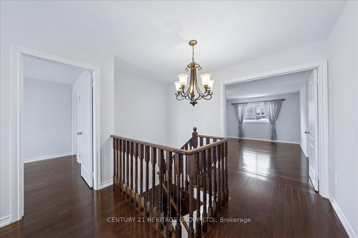 Photo 21 of 22 Horsley Court, Aurora, Bayview Northeast — HOMEH