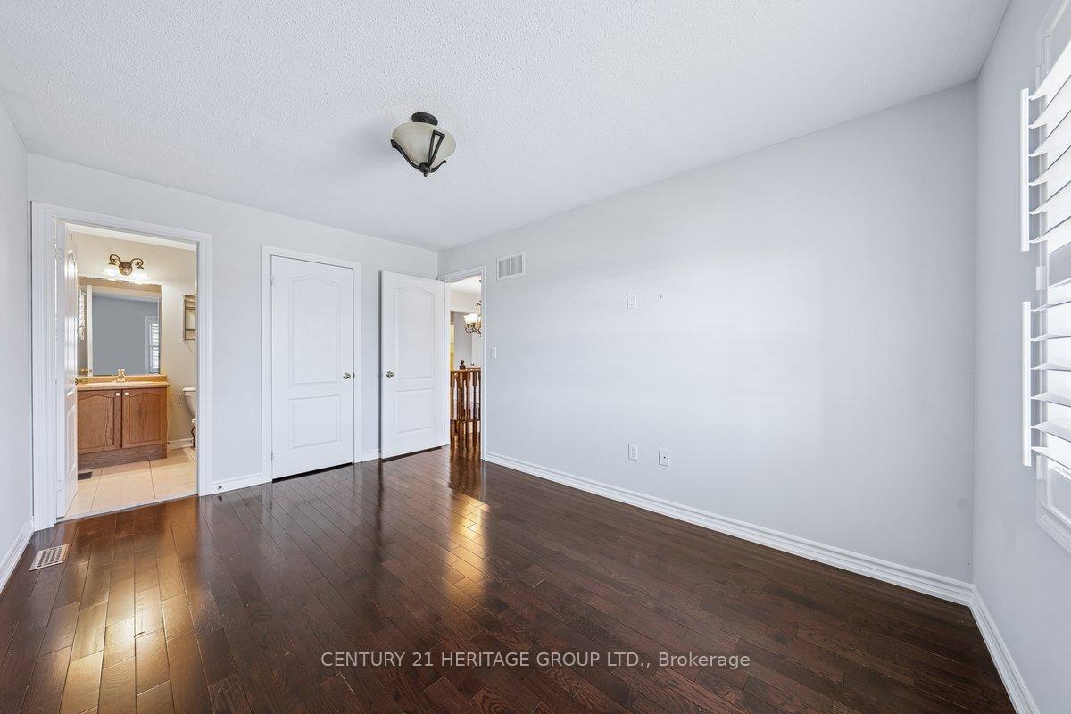 Photo 28 of 22 Horsley Court, Aurora, Bayview Northeast — HOMEH