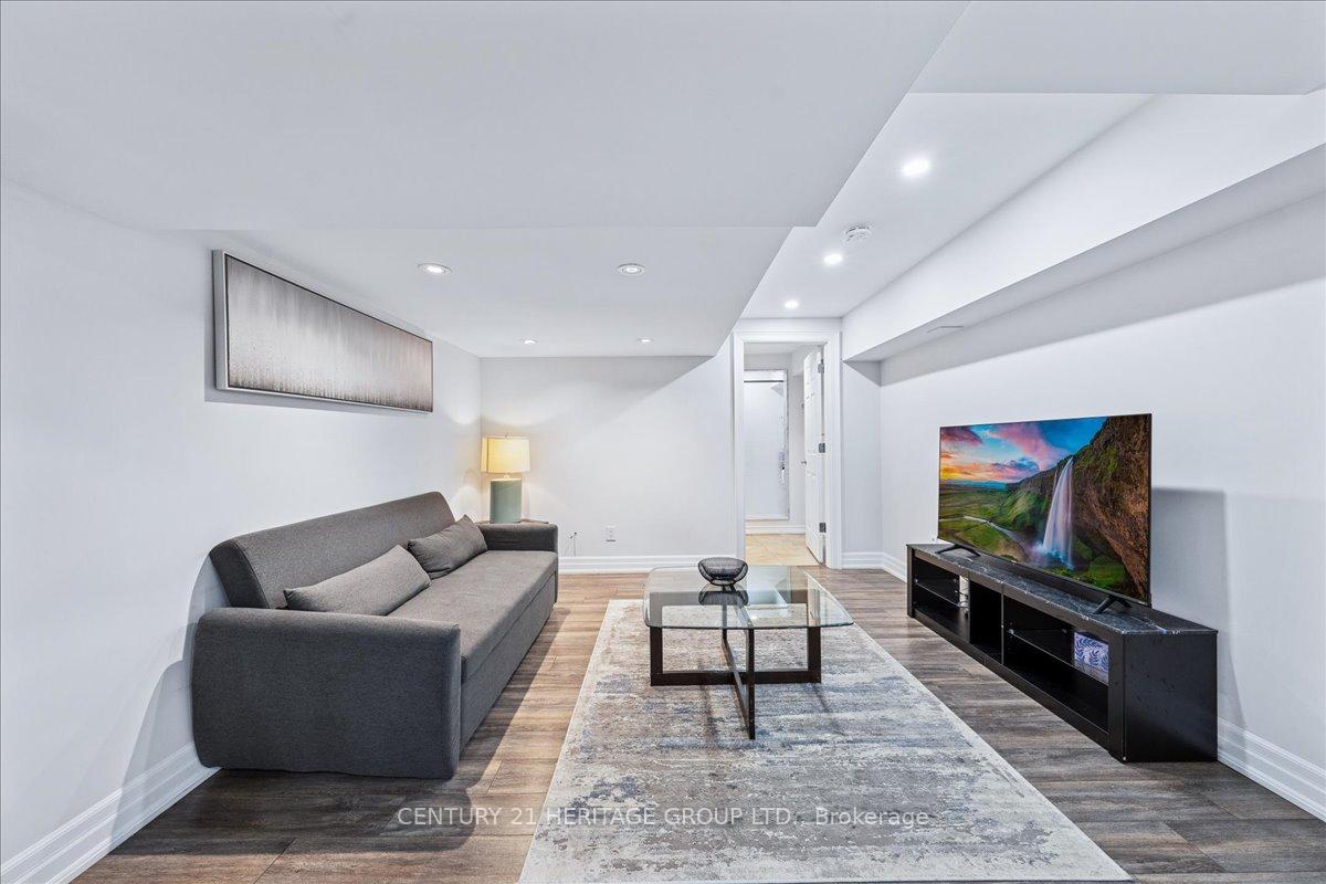 Photo 38 of 22 Horsley Court, Aurora, Bayview Northeast — HOMEH