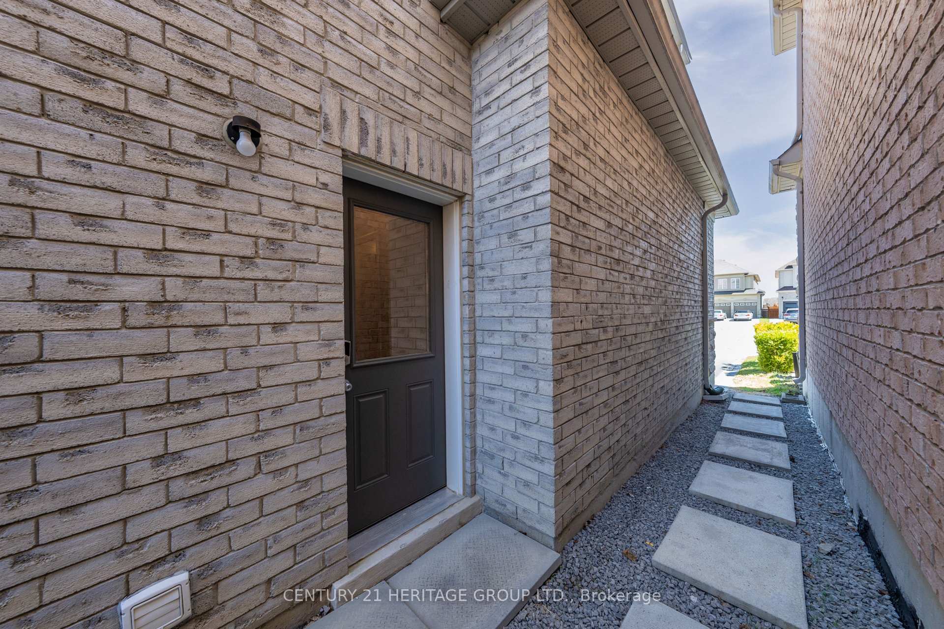 Photo 42 of 22 Horsley Court, Aurora, Bayview Northeast — HOMEH