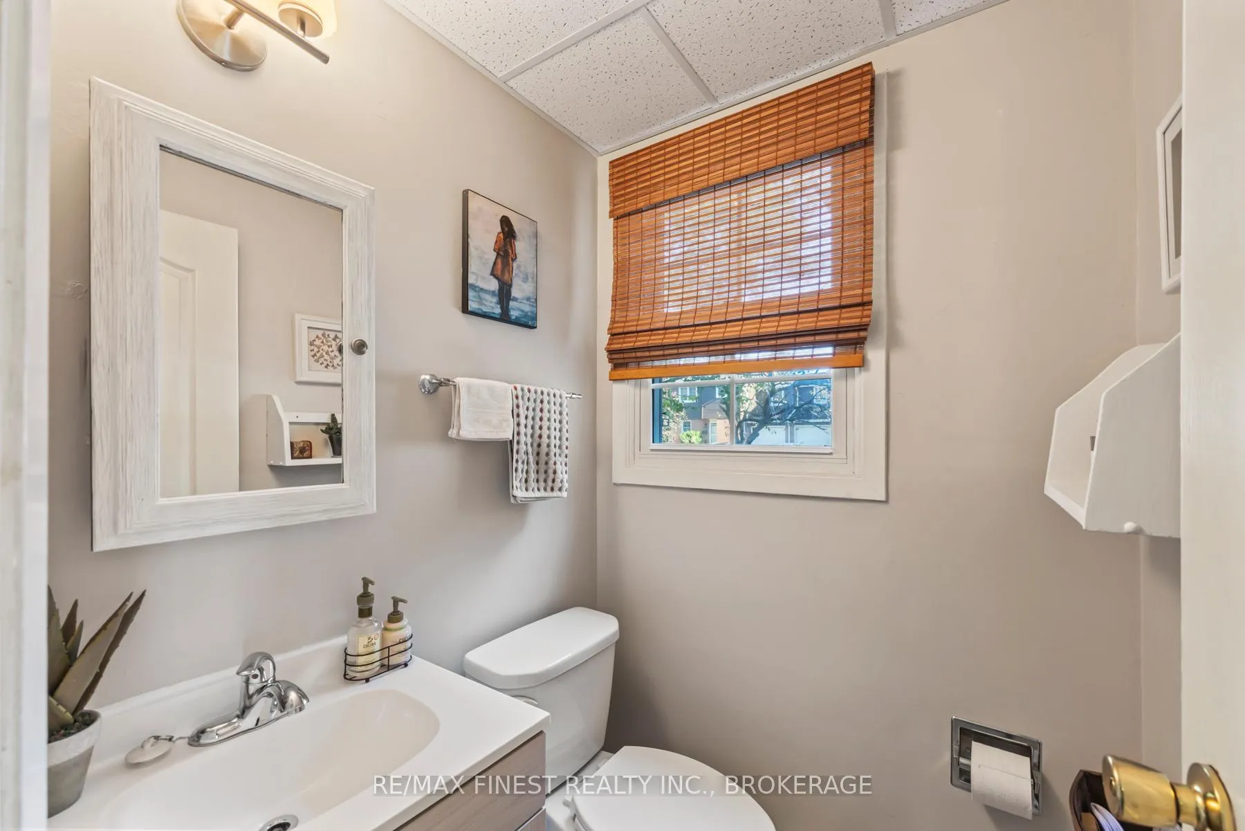 Photo 17 of Unit 48, 19 Macpherson Avenue, Kingston, Central City West — HOMEH
