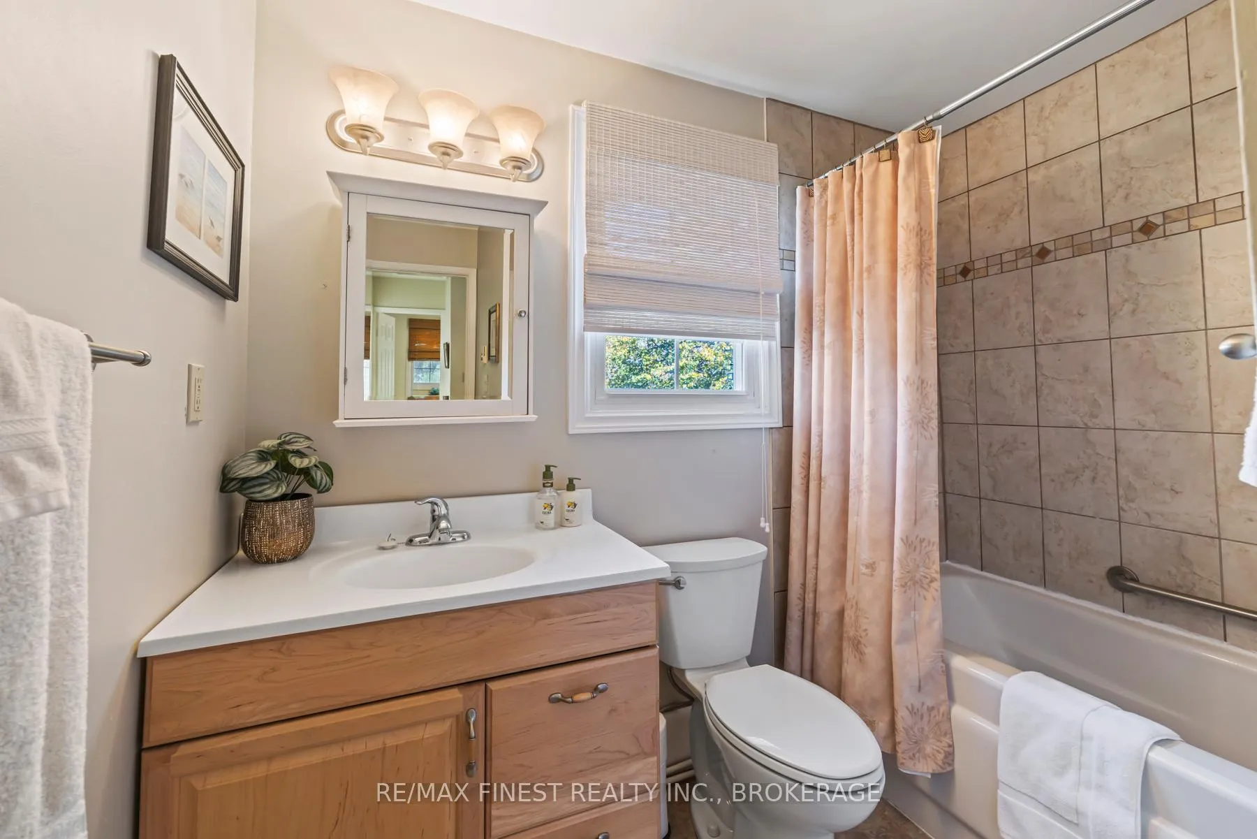 Photo 31 of Unit 48, 19 Macpherson Avenue, Kingston, Central City West — HOMEH