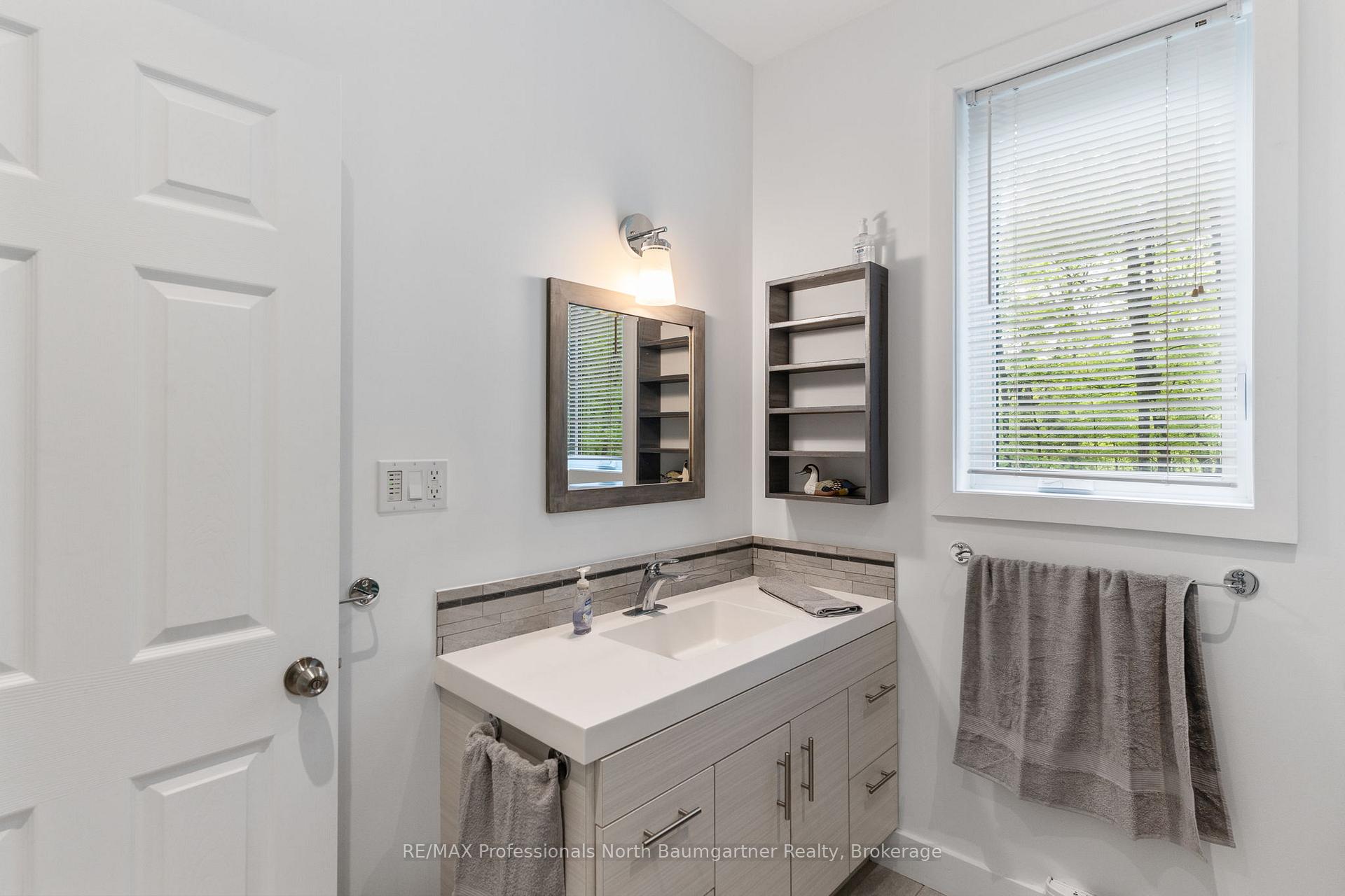 Photo 12 of 1105 Long Lake Road, Central Frontenac, Frontenac Centre — HOMEH