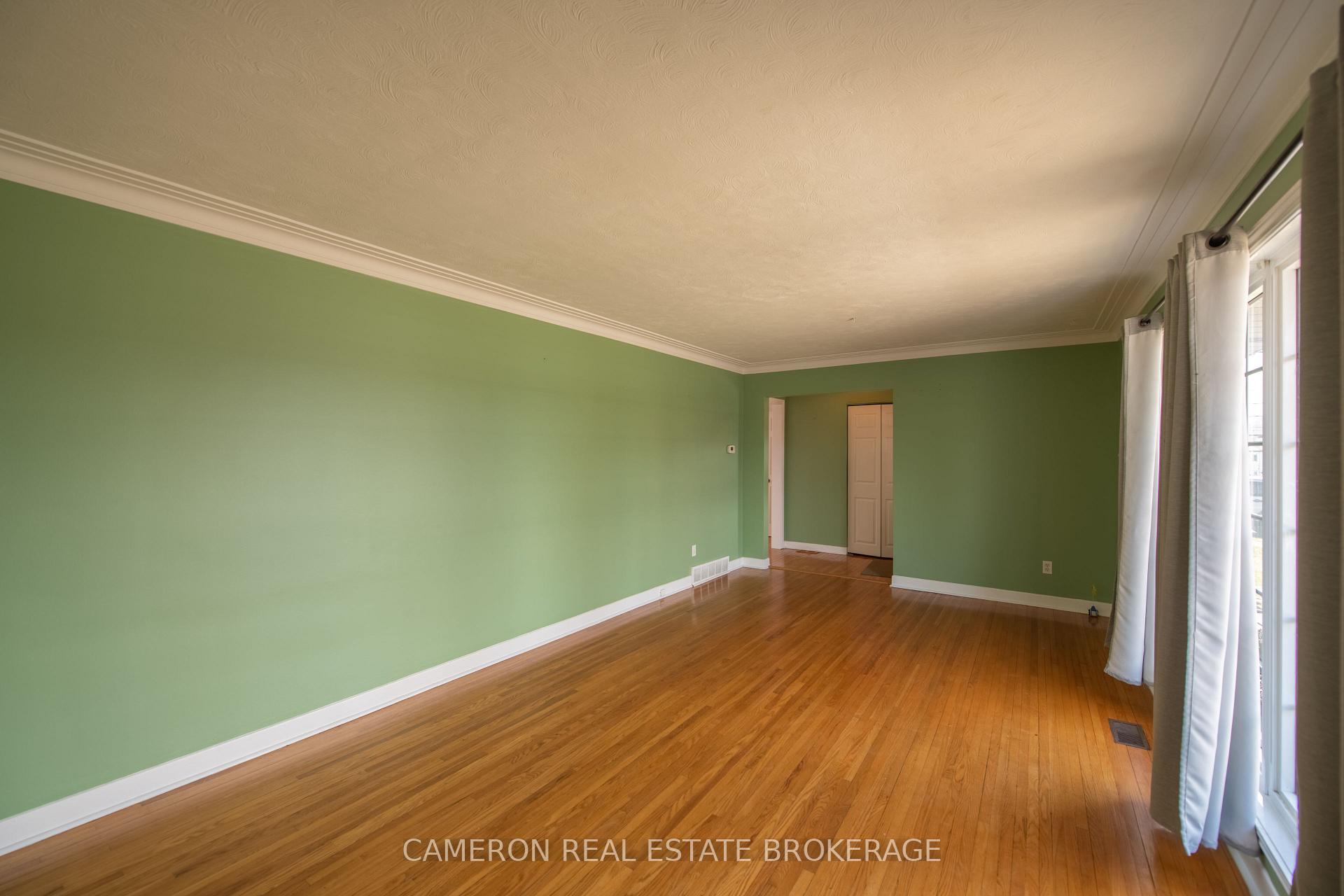 Photo 3 of 606 Guy Street, Cornwall — HOMEH