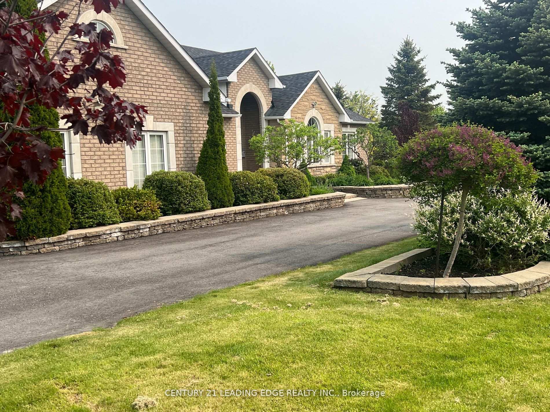 Photo 3 of 2 Deer Ridge Road, Uxbridge, Rural Uxbridge — HOMEH