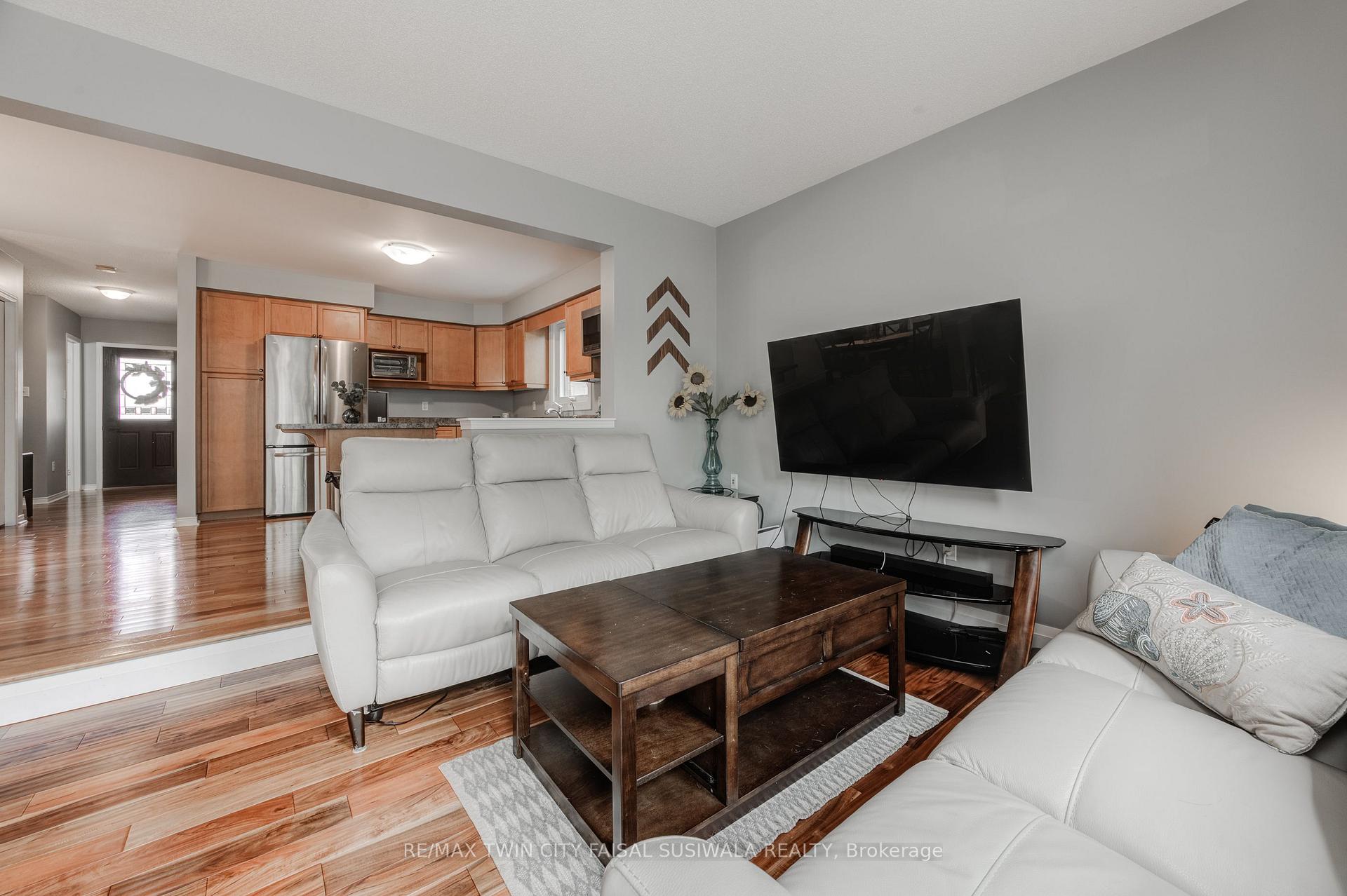 Photo 20 of 22 Pebblecreek Drive, Kitchener — HOMEH