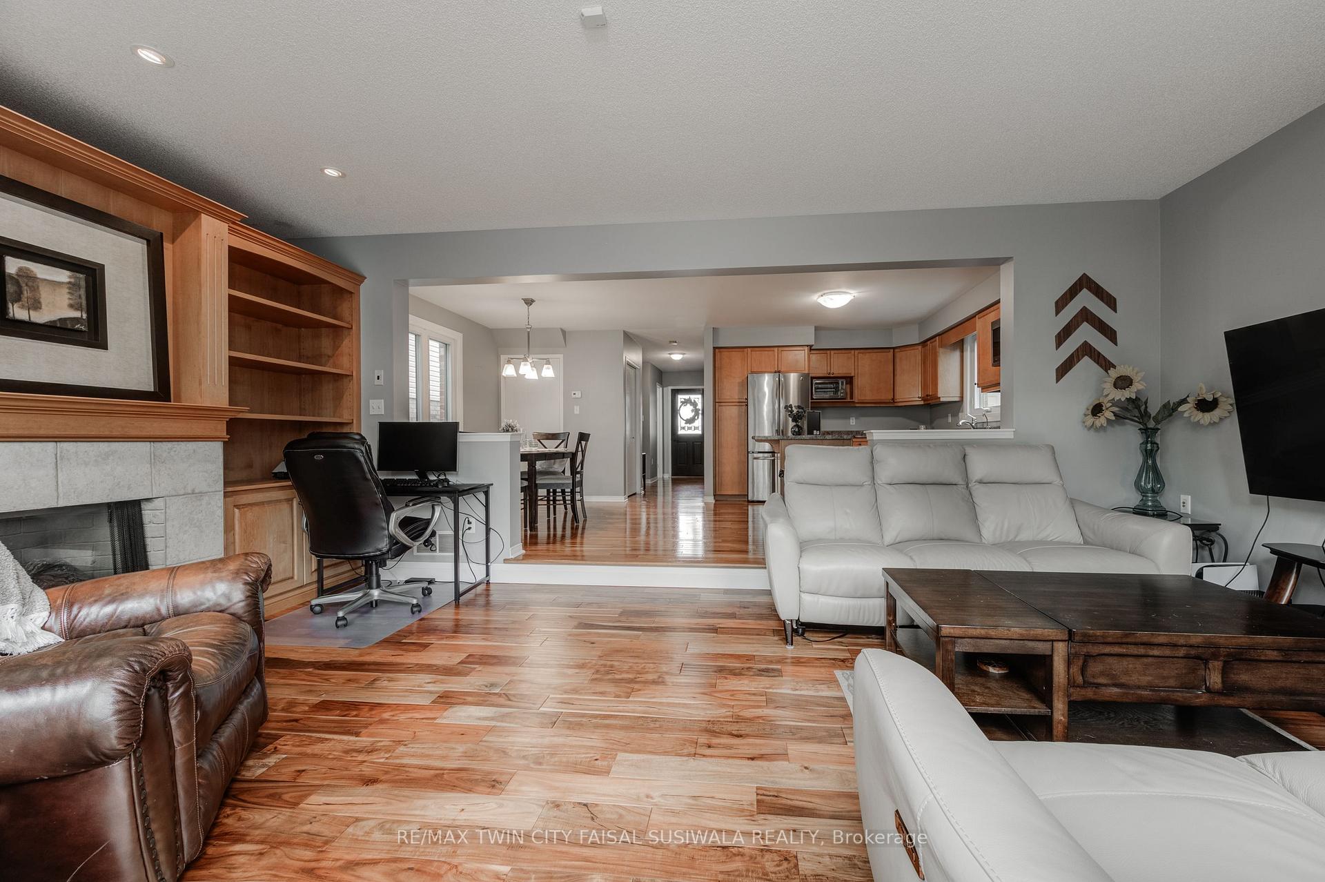 Photo 22 of 22 Pebblecreek Drive, Kitchener — HOMEH