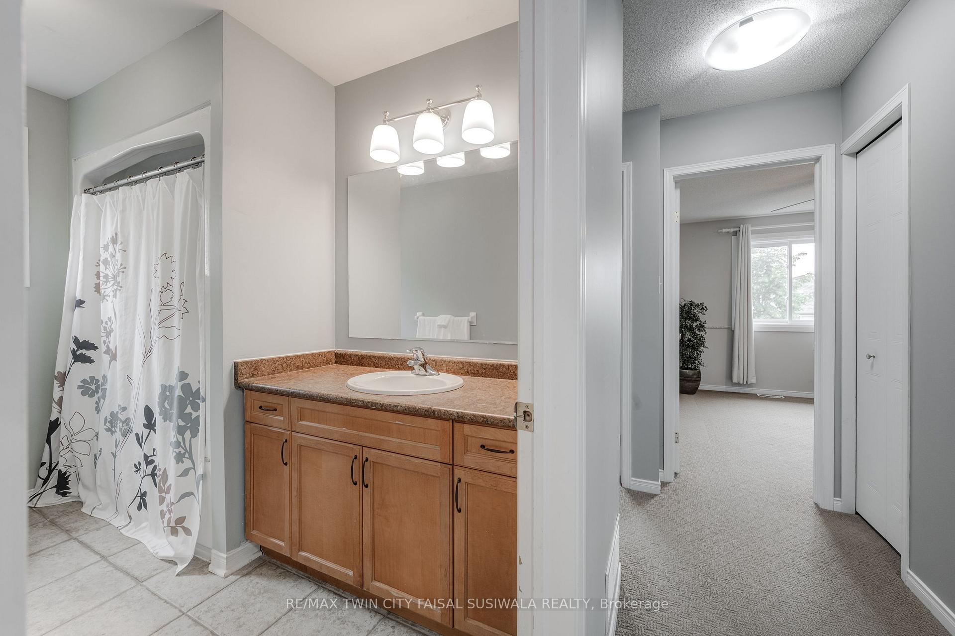 Photo 31 of 22 Pebblecreek Drive, Kitchener — HOMEH