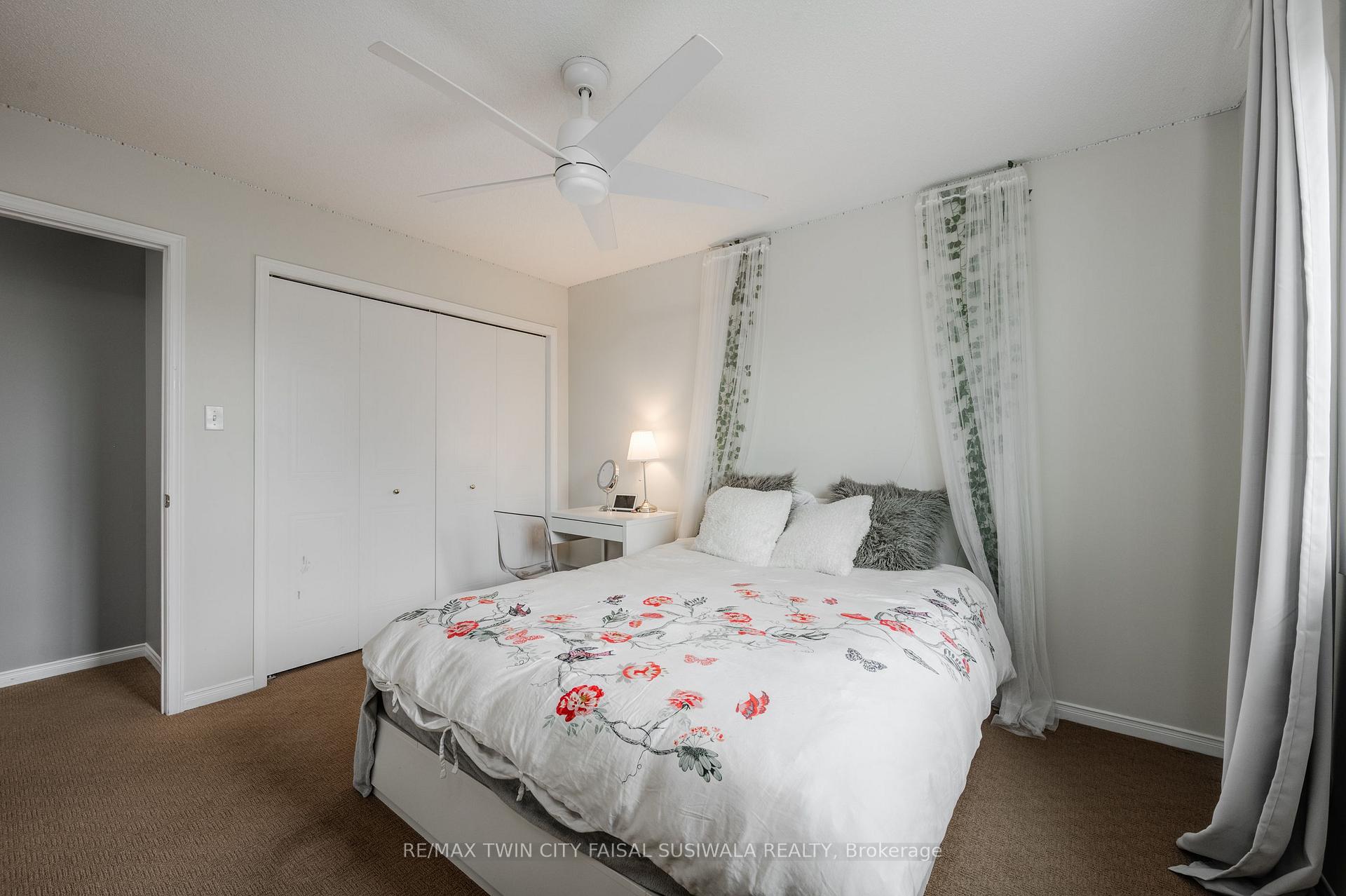 Photo 37 of 22 Pebblecreek Drive, Kitchener — HOMEH
