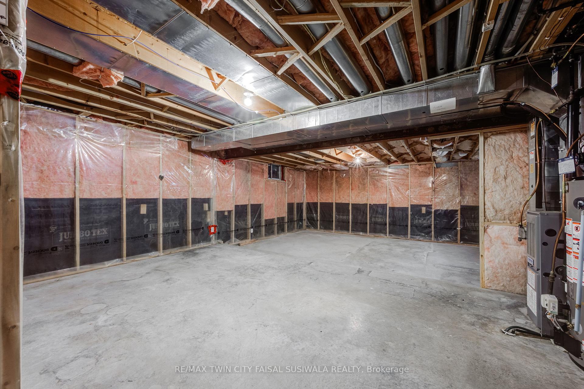 Photo 38 of 22 Pebblecreek Drive, Kitchener — HOMEH