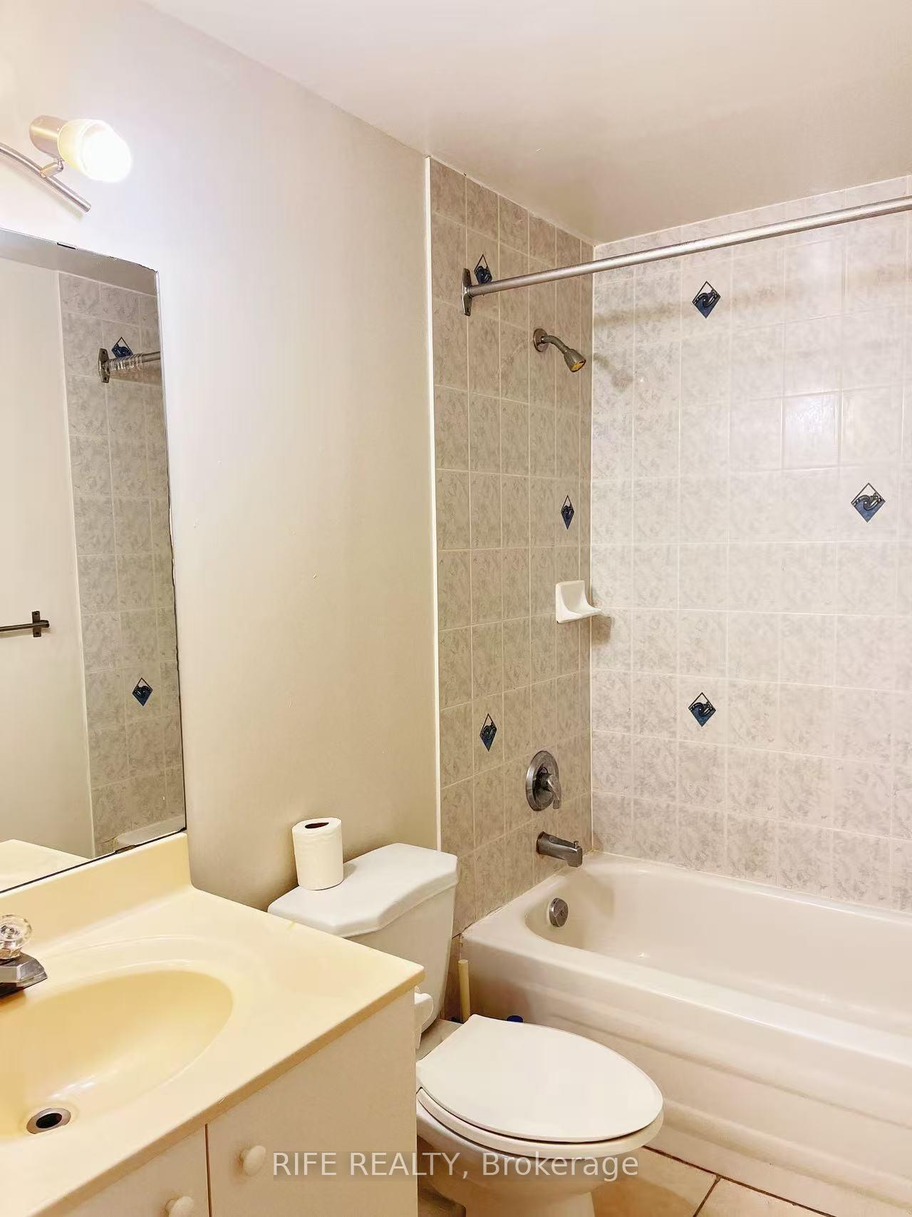 Photo 2 of Unit Basement A2, 50 Dowling Circle, Markham, Milliken Mills East — HOMEH