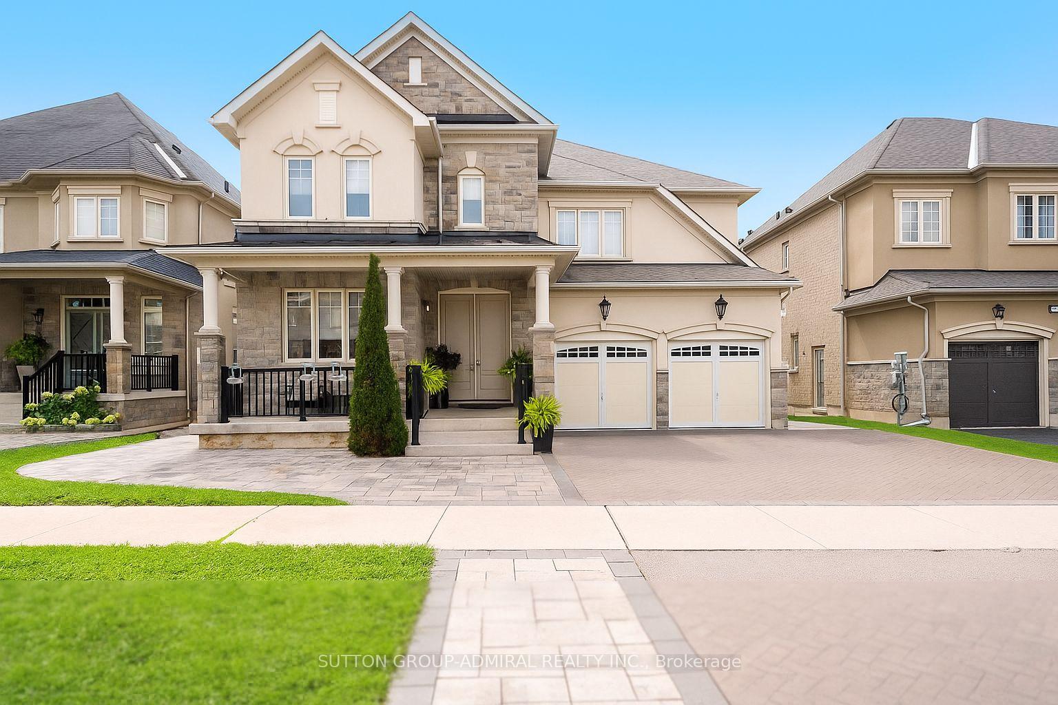 Front of 43 Fairmont Ridge Trail