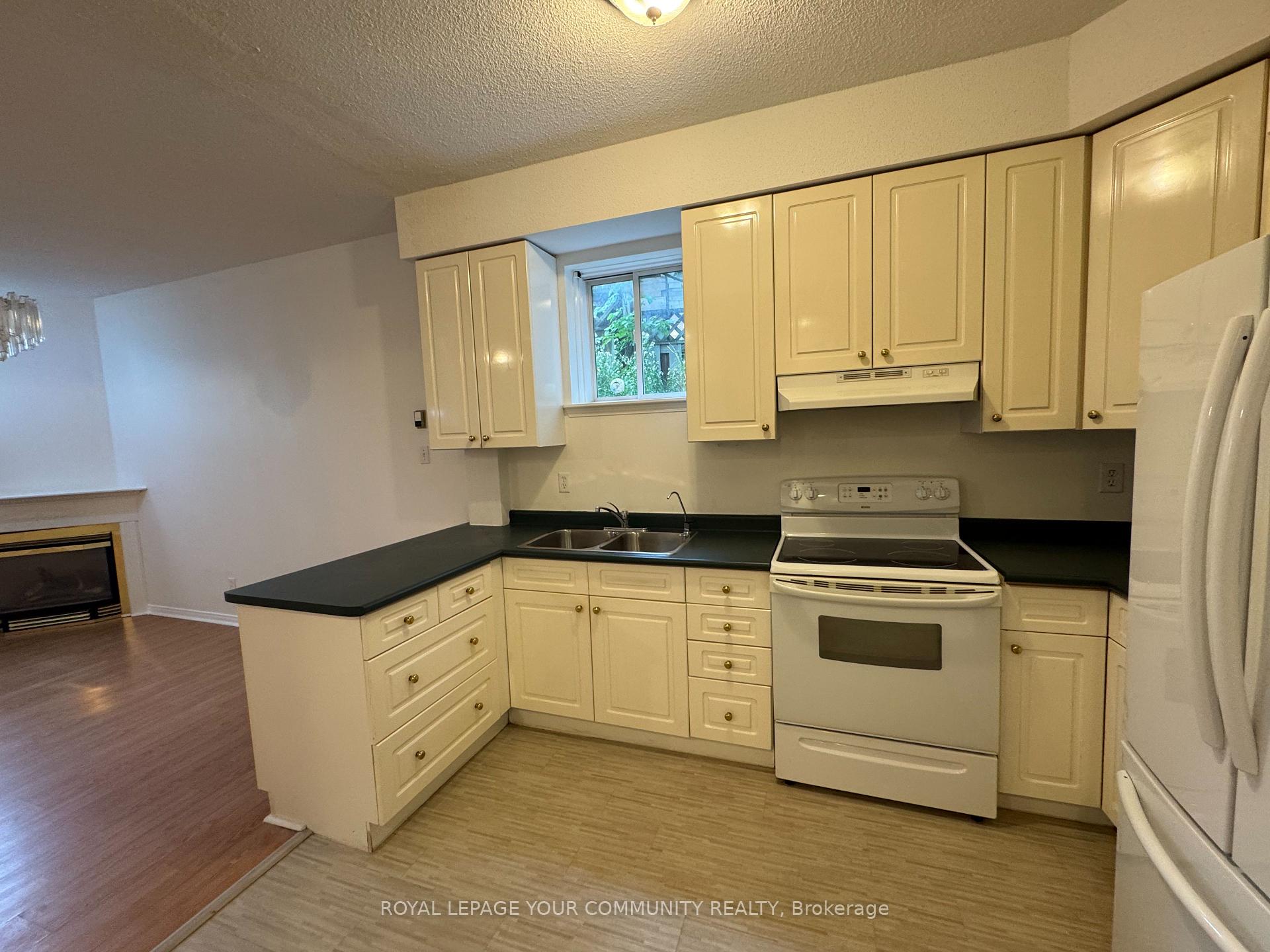 Photo 3 of Unit LOWER, 32 Ward Drive, Barrie, Painswick North — HOMEH