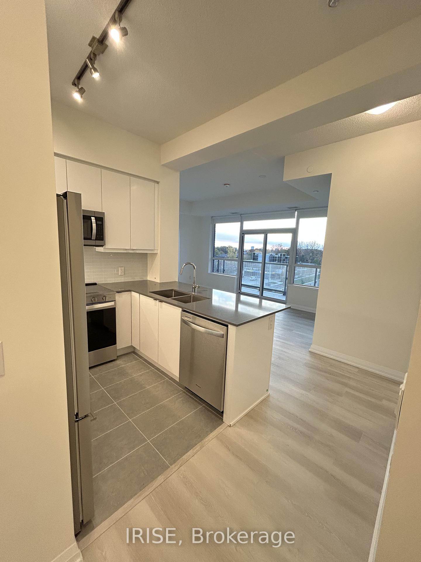 Front of Unit 610, 3260 Sheppard Avenue E