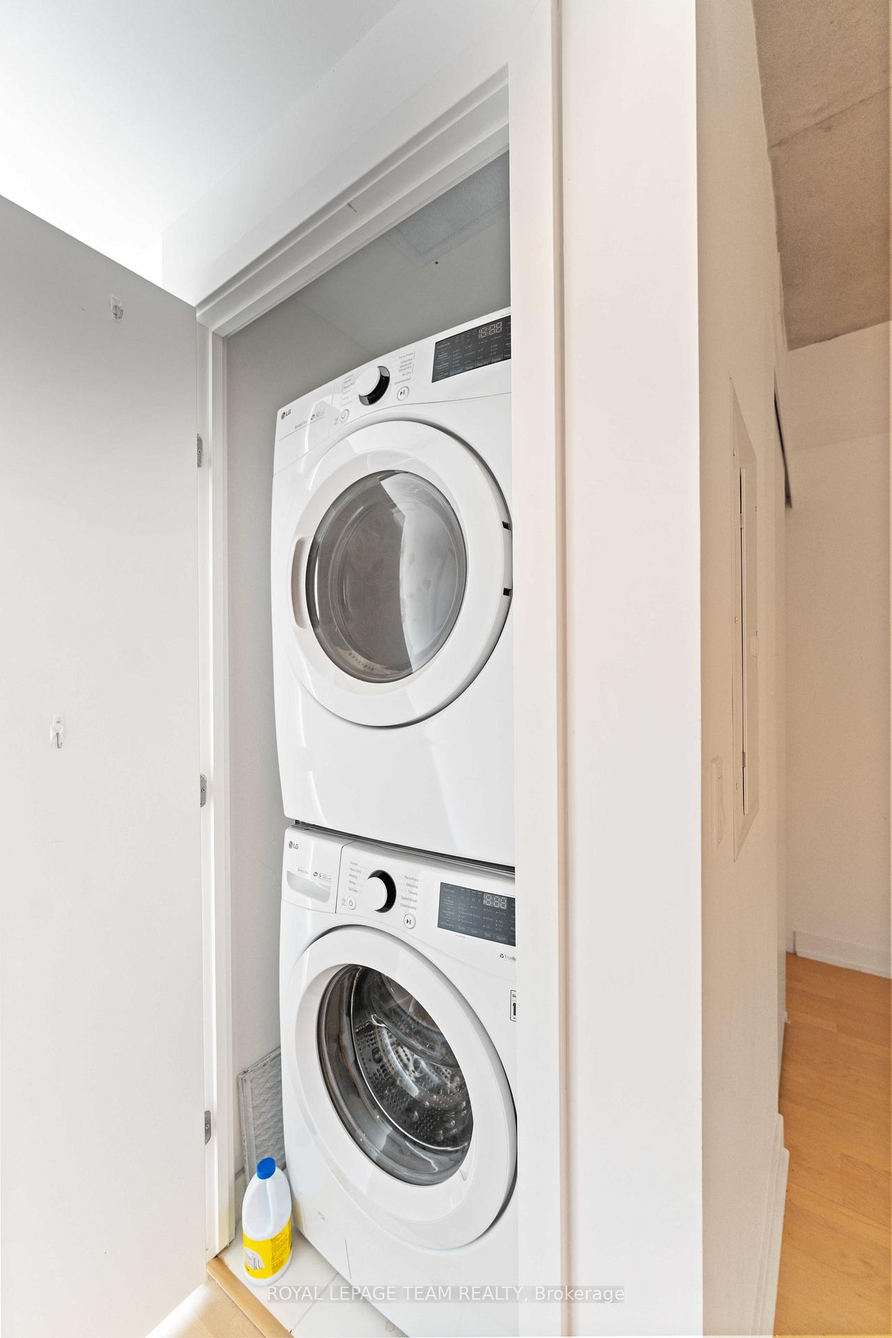Photo 11 of Unit 306, 203 Catherine Street, Ottawa, Ottawa Centre — HOMEH