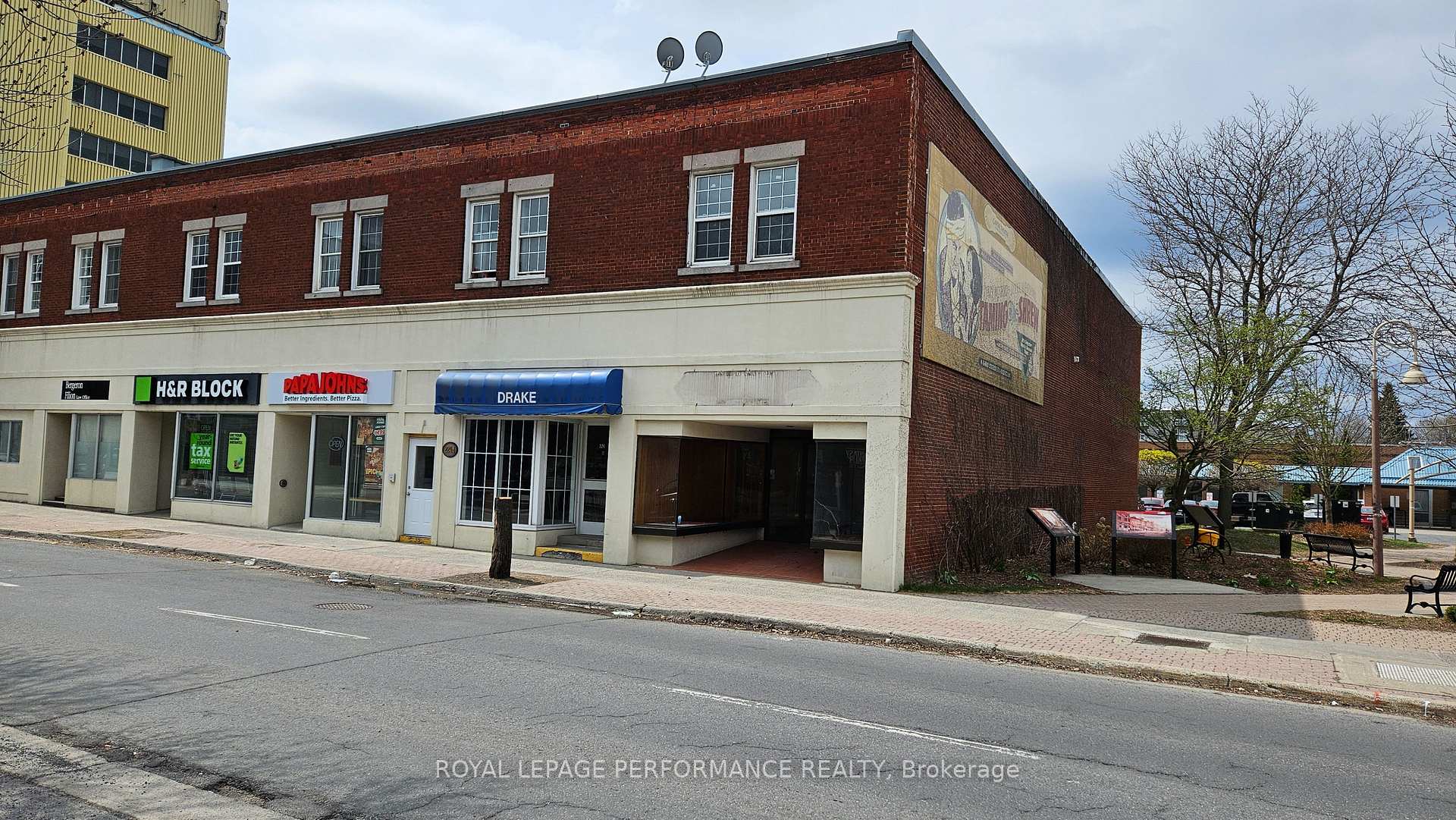 Photo 1 of Unit 8, 210-228 Pitt Street W, Cornwall — HOMEH