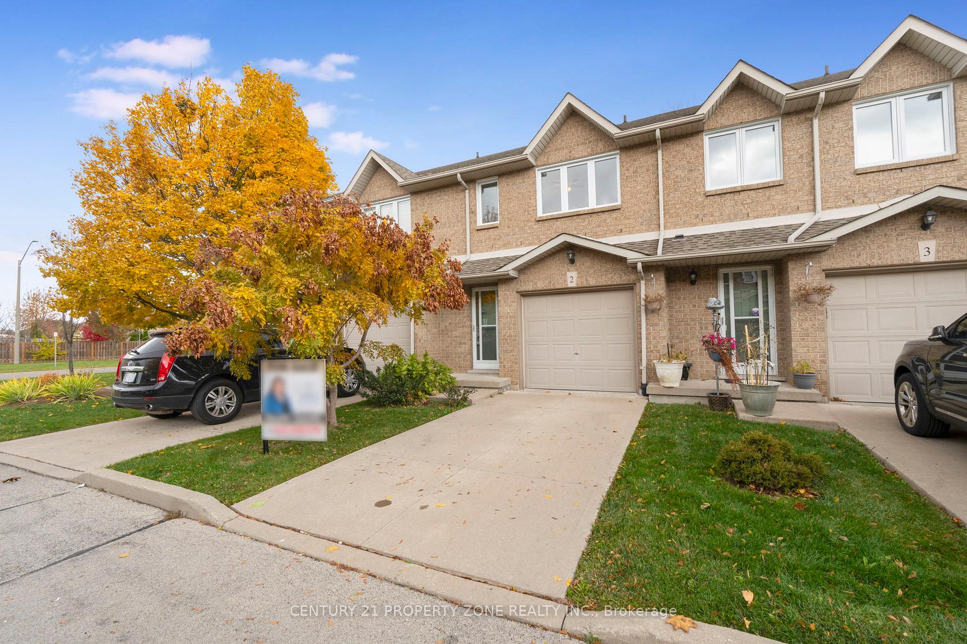 Photo 2 of Unit 2, 1809 Upper Wentworth Street, Hamilton, Allison — HOMEH