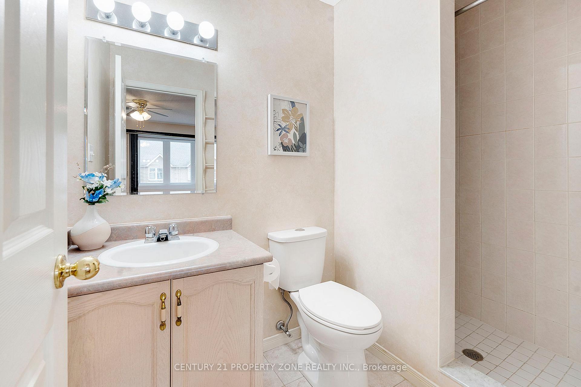 Photo 18 of Unit 2, 1809 Upper Wentworth Street, Hamilton, Allison — HOMEH