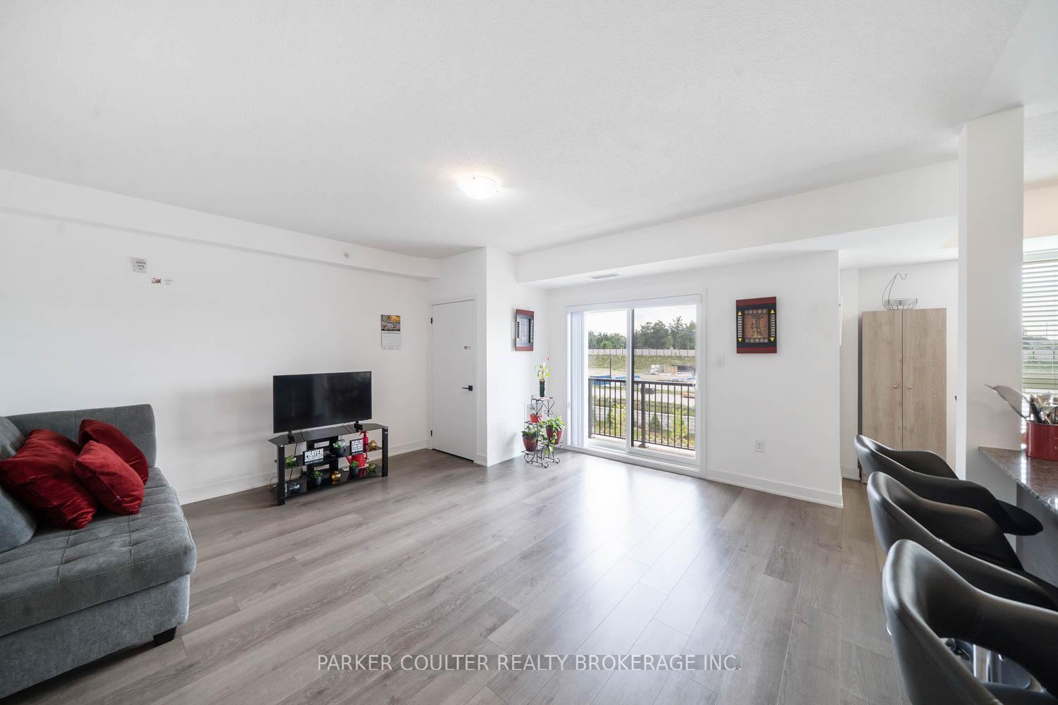 Photo 9 of Unit 312, 6 Spice Way, Barrie, Innis-Shore — HOMEH