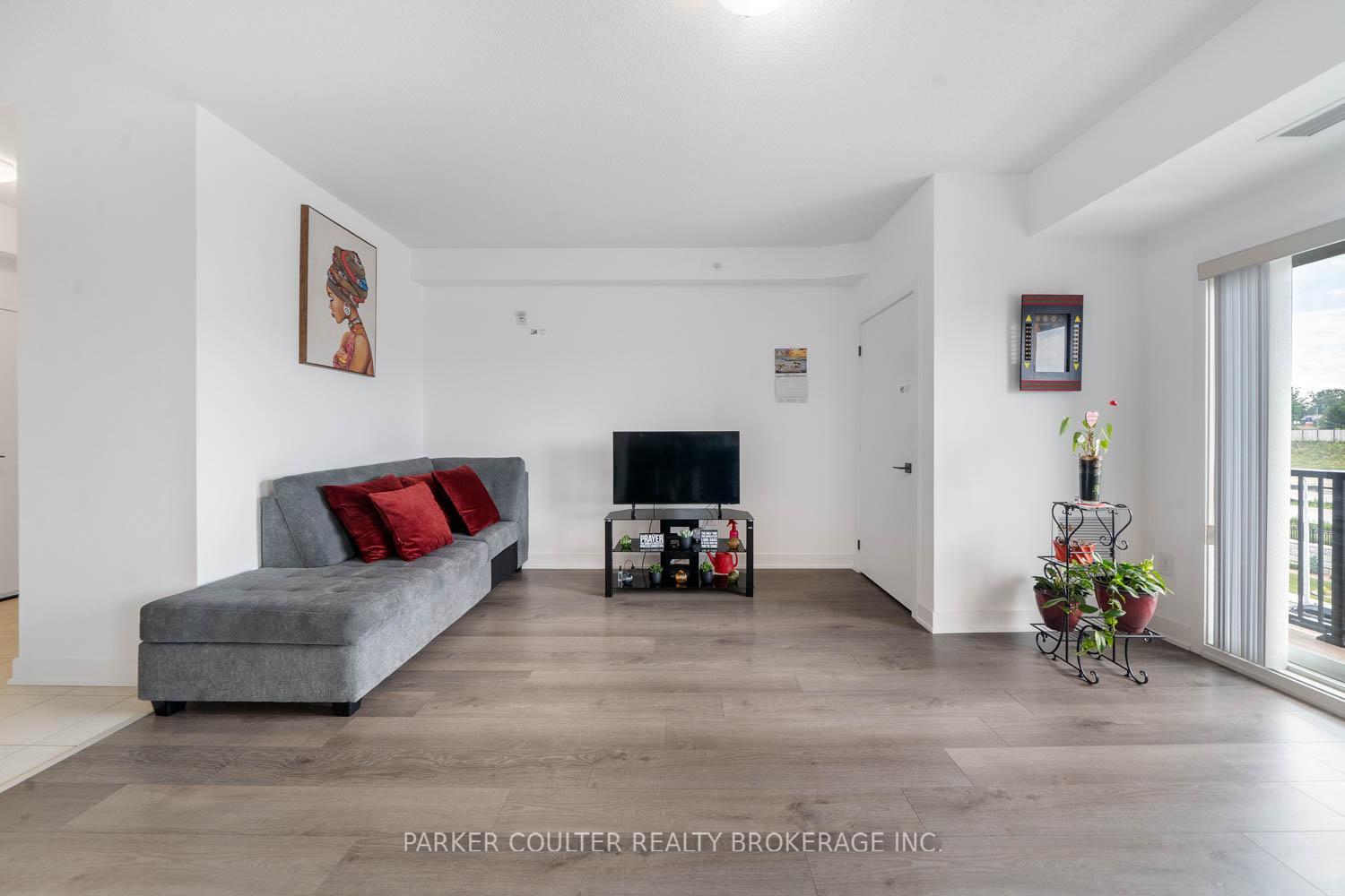 Photo 11 of Unit 312, 6 Spice Way, Barrie, Innis-Shore — HOMEH