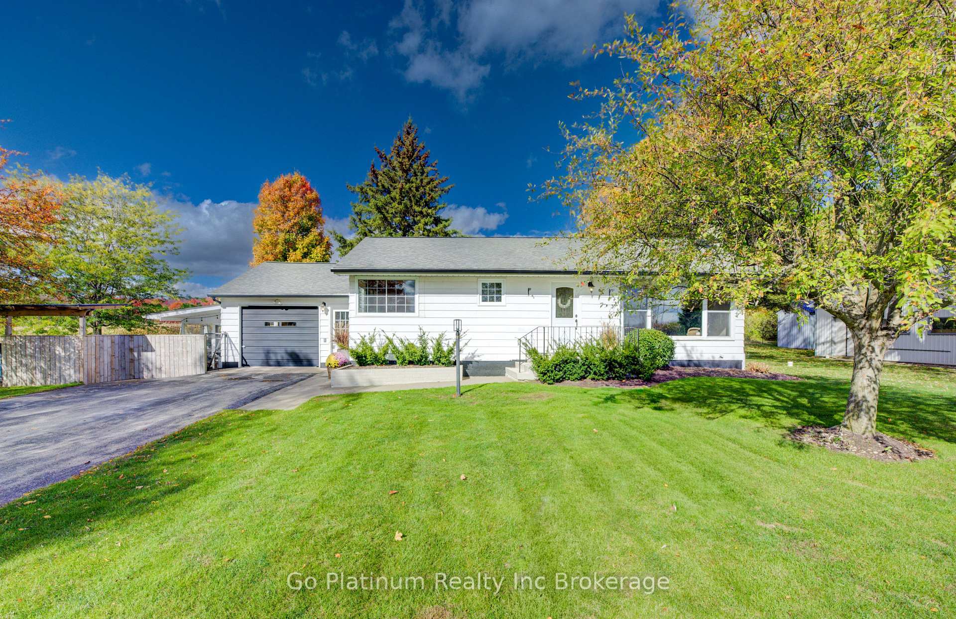 Photo 3 of 160 Eleventh Concession Road, Brant, Burford — HOMEH