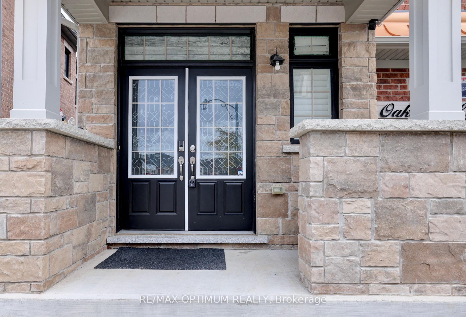 Front of 42 Oakmore Lane