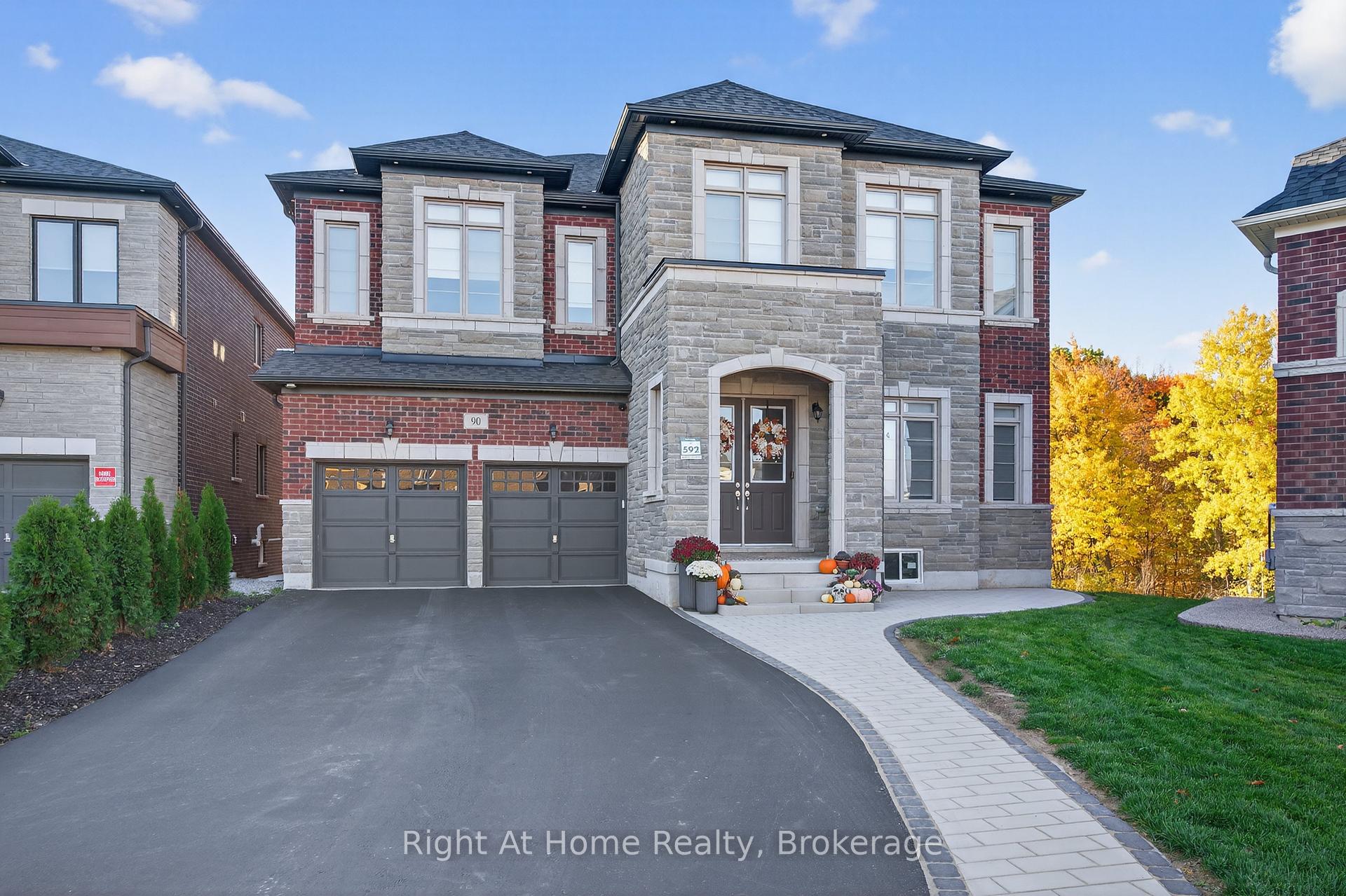 Photo 1 of 90 Smokey Hollow Place, Hamilton, Waterdown — HOMEH