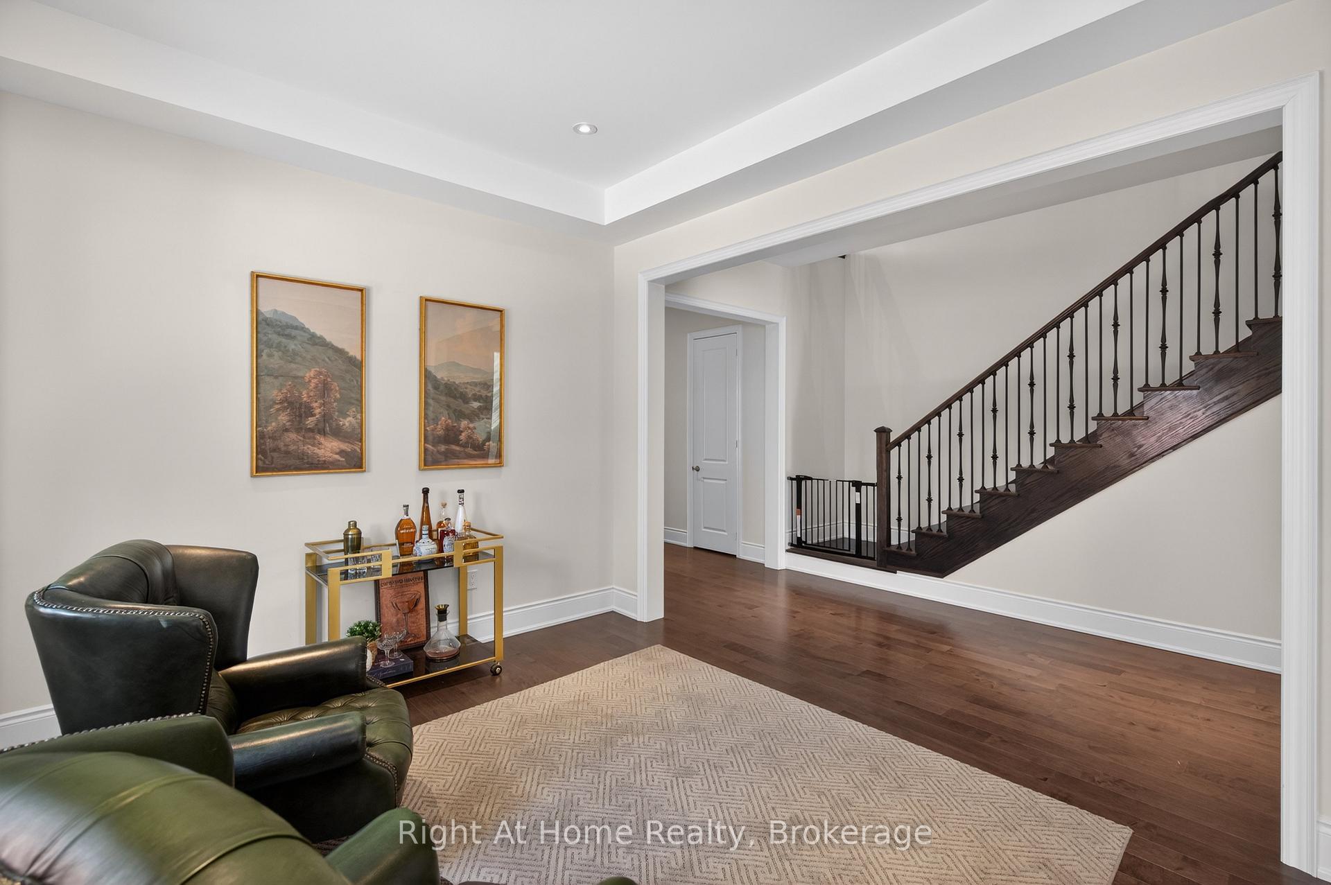Photo 8 of 90 Smokey Hollow Place, Hamilton, Waterdown — HOMEH