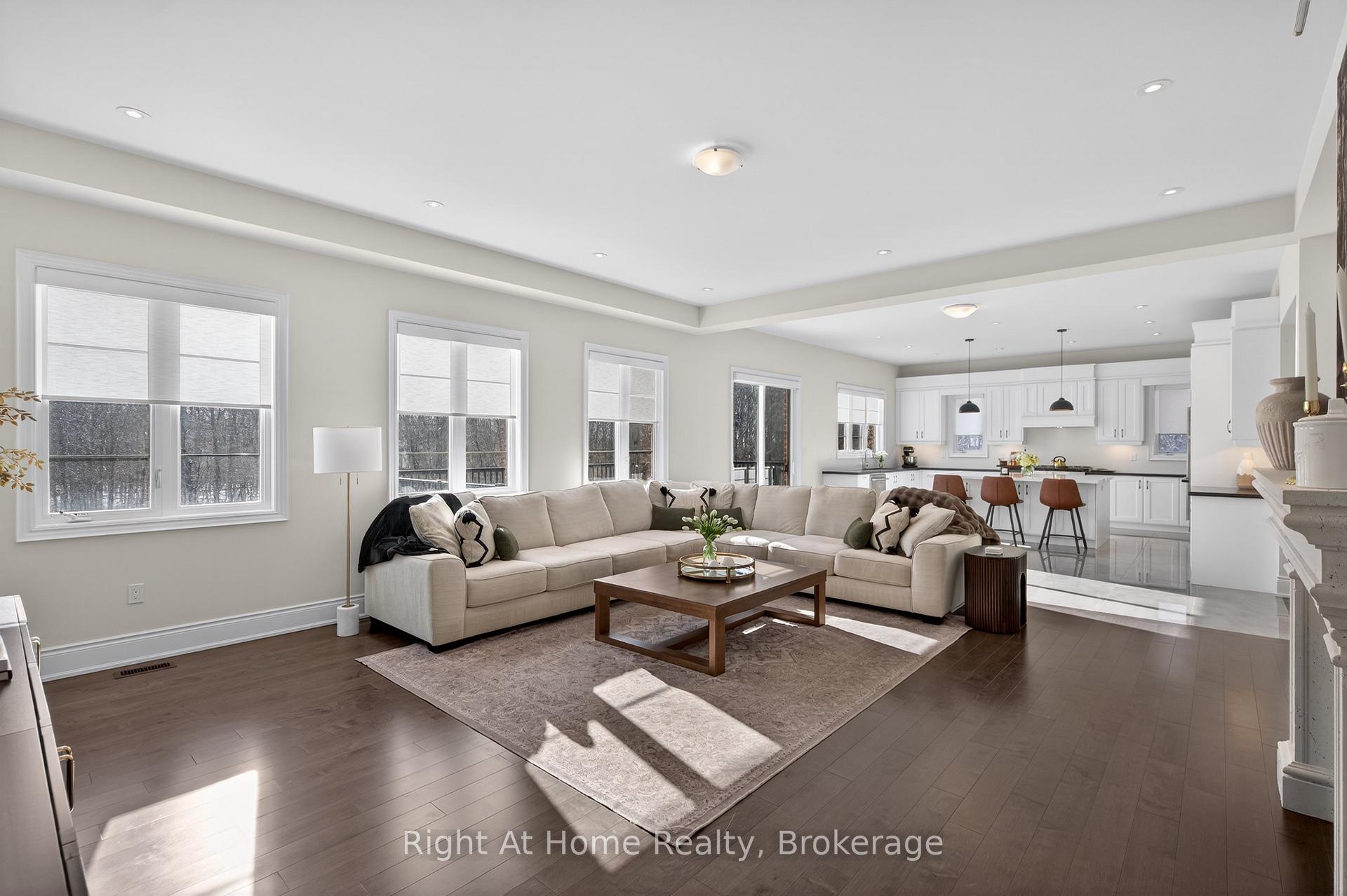 Photo 15 of 90 Smokey Hollow Place, Hamilton, Waterdown — HOMEH
