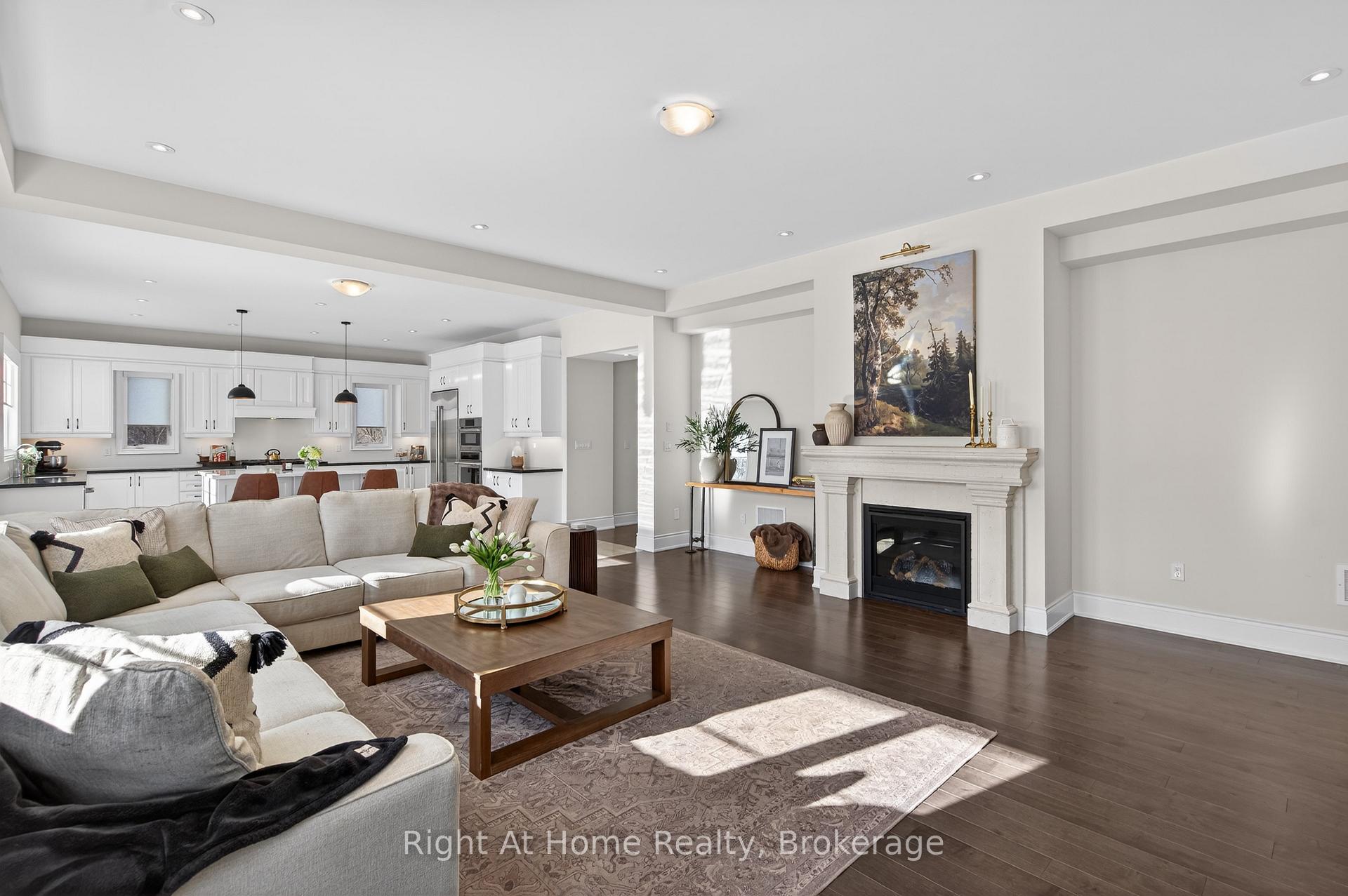 Photo 17 of 90 Smokey Hollow Place, Hamilton, Waterdown — HOMEH