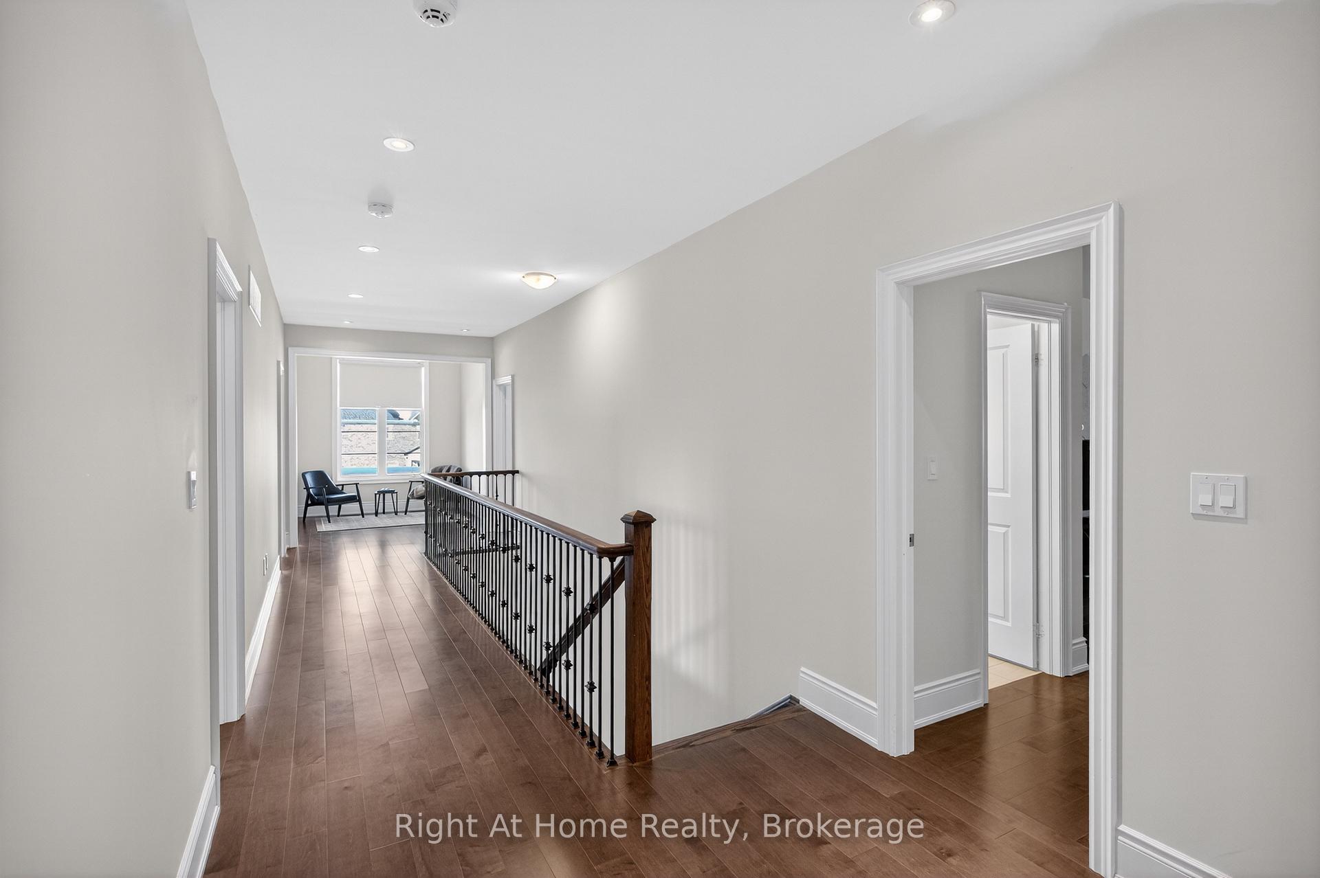 Photo 20 of 90 Smokey Hollow Place, Hamilton, Waterdown — HOMEH