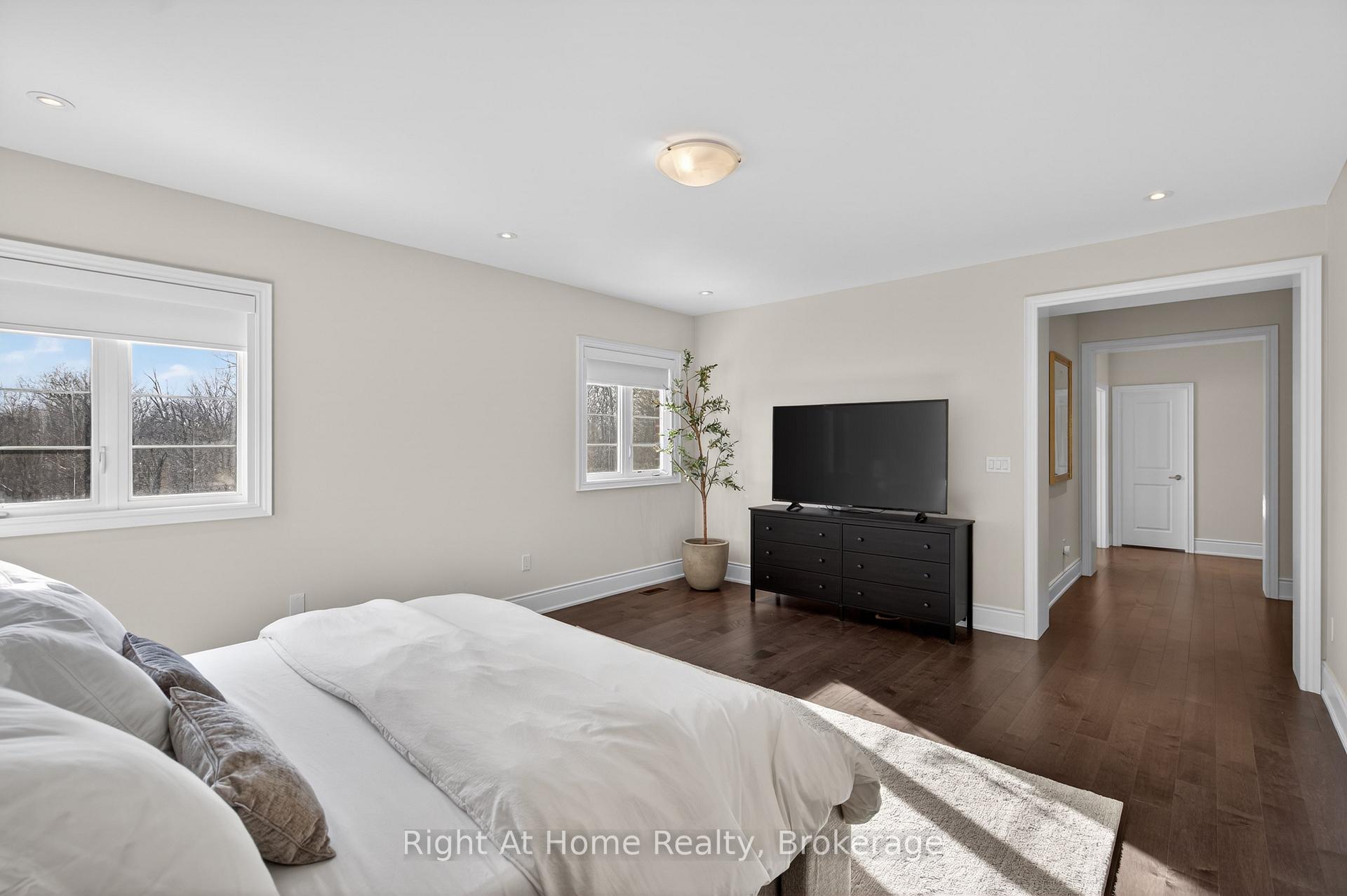 Photo 22 of 90 Smokey Hollow Place, Hamilton, Waterdown — HOMEH
