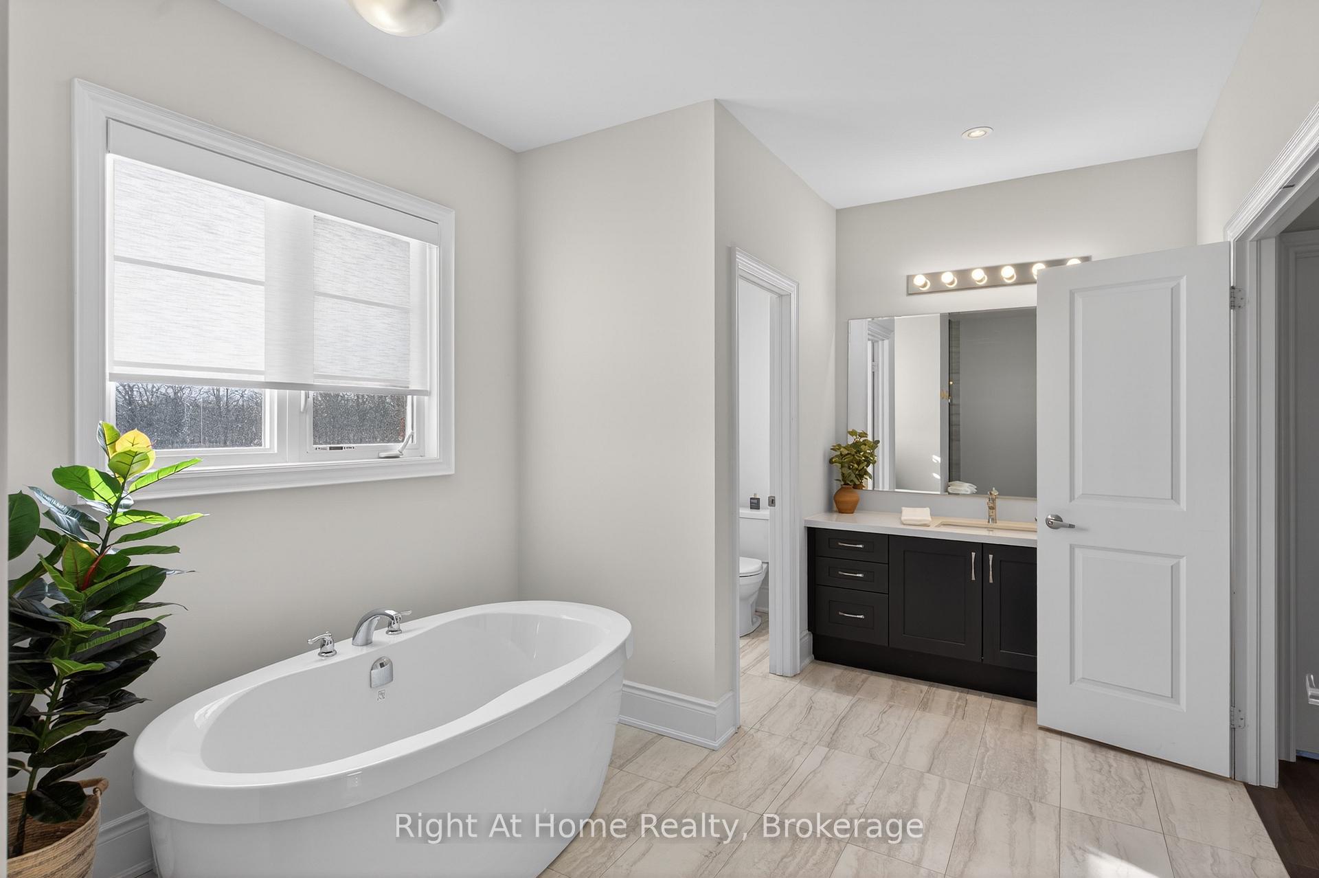 Photo 24 of 90 Smokey Hollow Place, Hamilton, Waterdown — HOMEH
