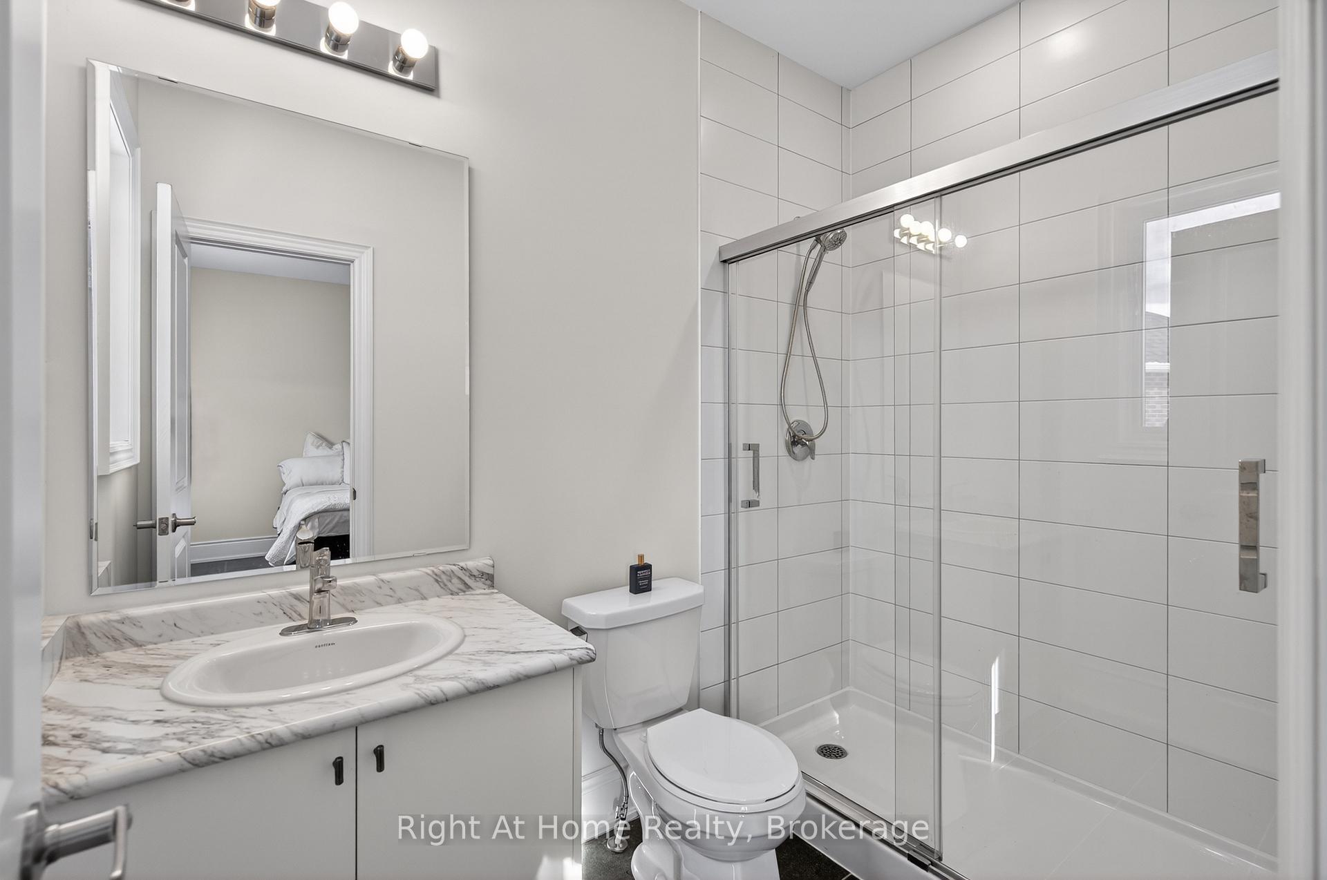 Photo 29 of 90 Smokey Hollow Place, Hamilton, Waterdown — HOMEH