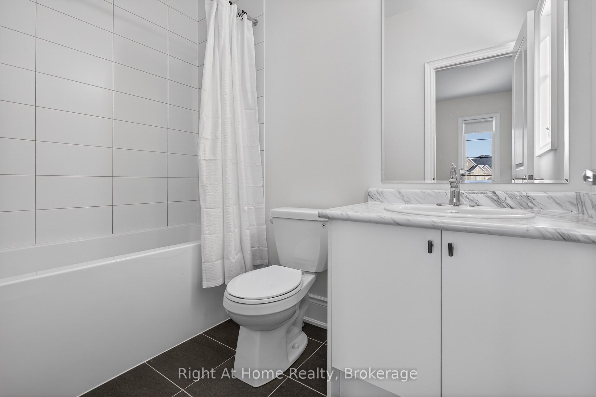 Photo 31 of 90 Smokey Hollow Place, Hamilton, Waterdown — HOMEH