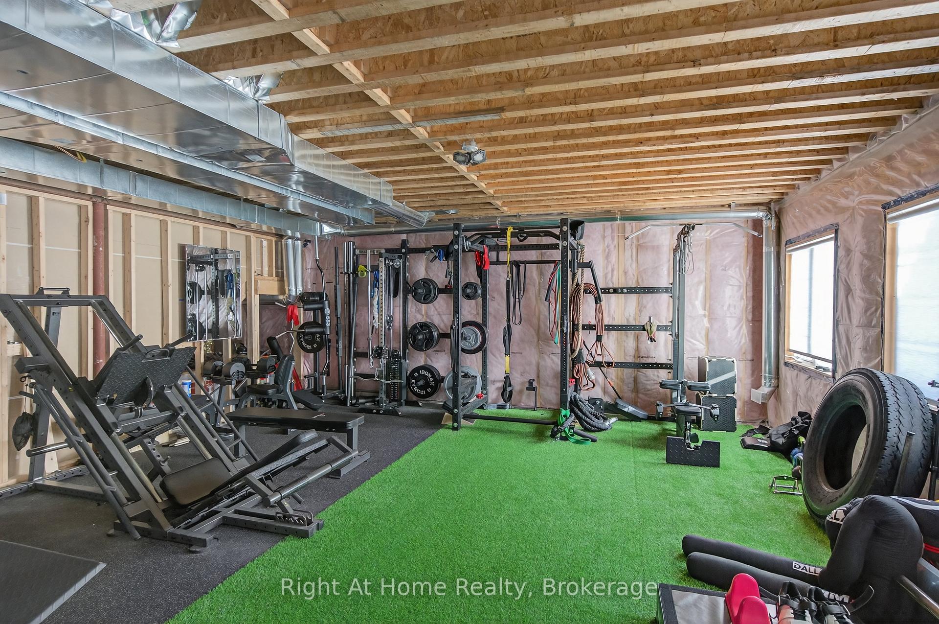 Photo 37 of 90 Smokey Hollow Place, Hamilton, Waterdown — HOMEH