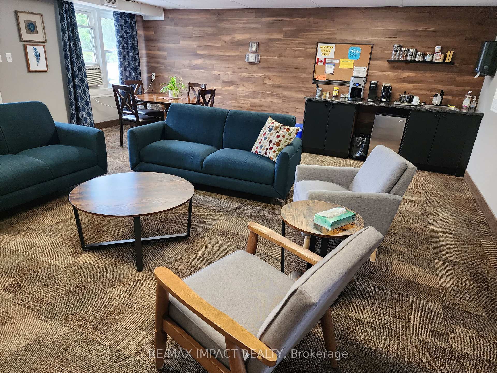 Photo 34 of 4 Champlain Court, Clarington, Newcastle — HOMEH