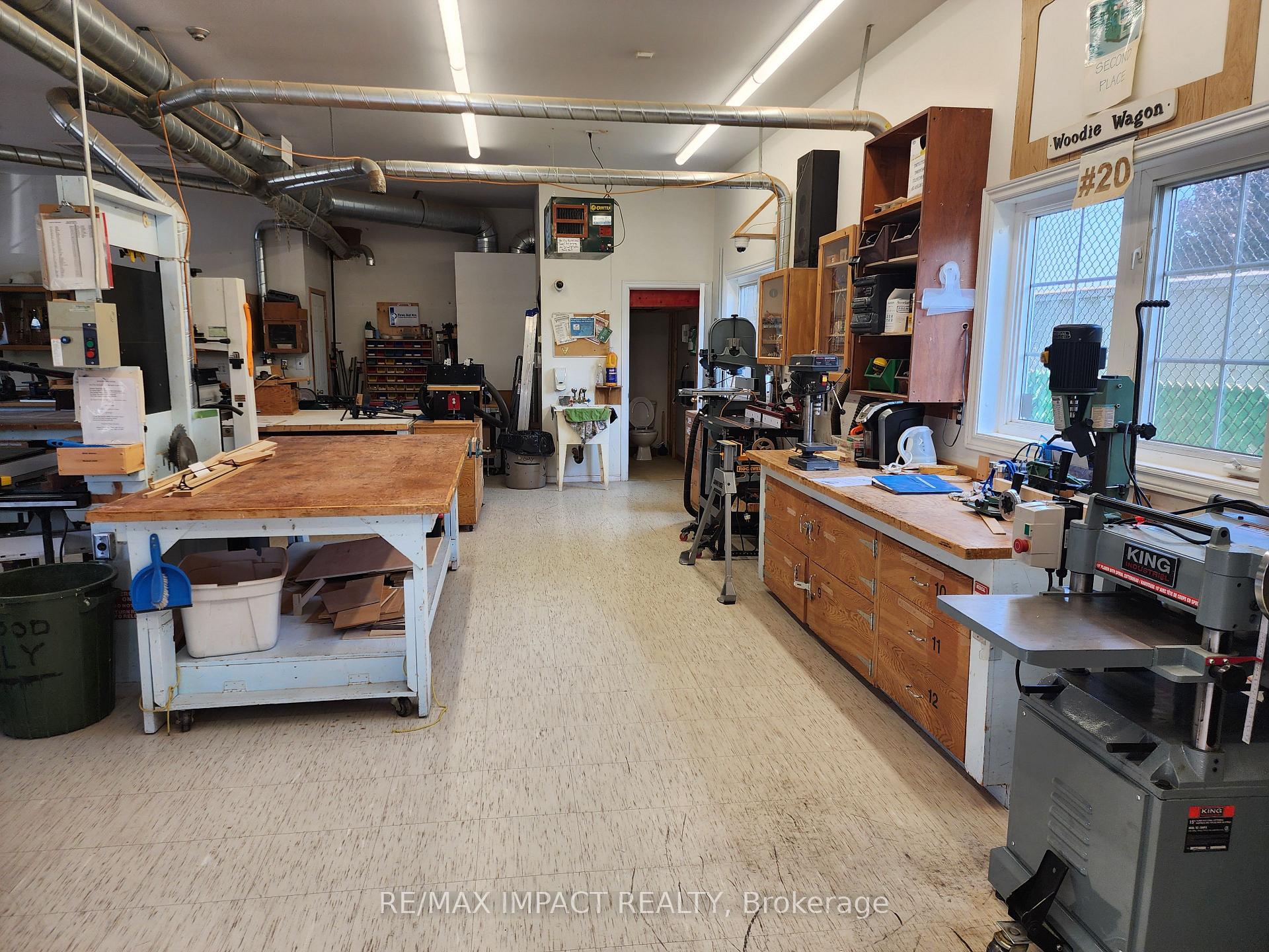 Photo 44 of 4 Champlain Court, Clarington, Newcastle — HOMEH