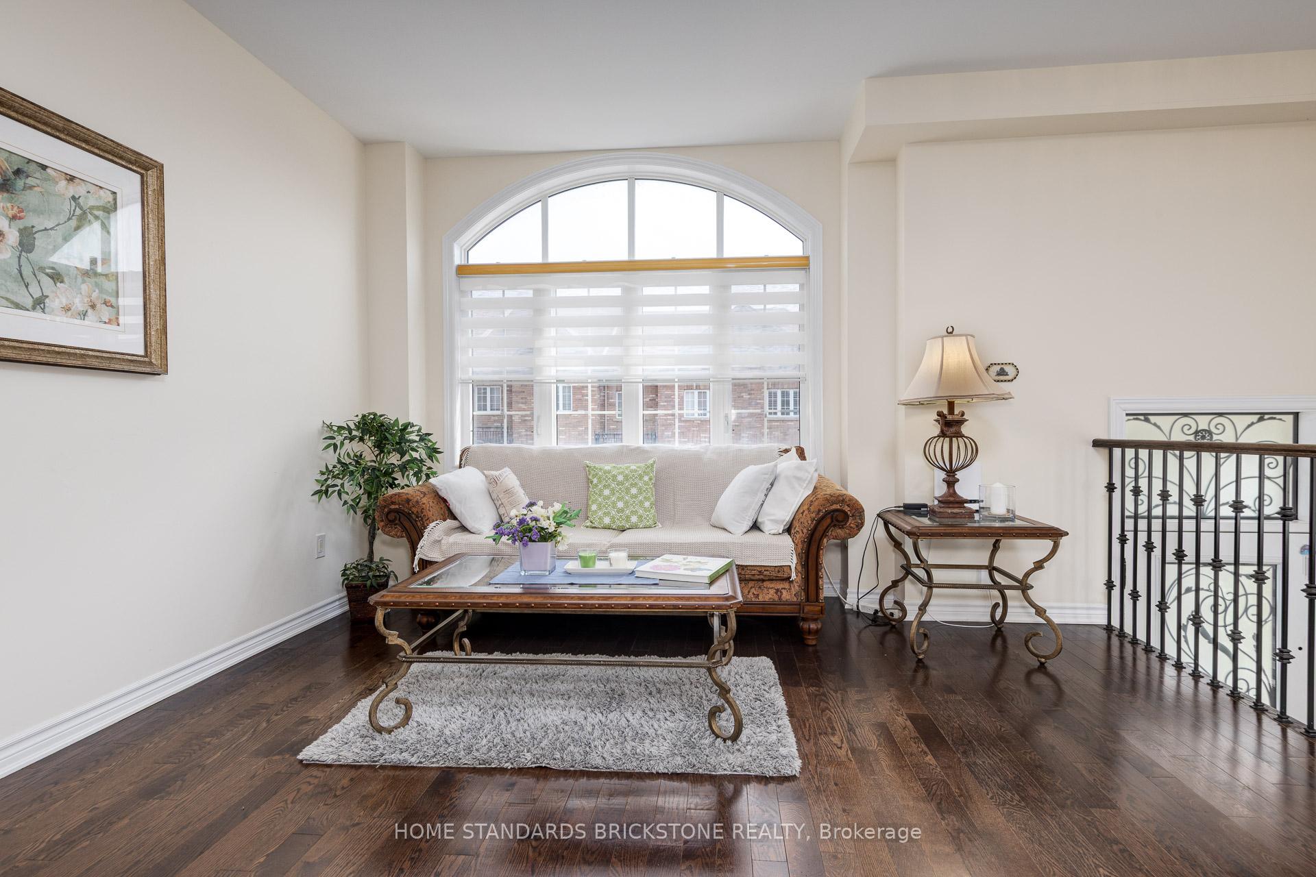 Photo 5 of Unit 28, 8777 Dufferin Street, Vaughan, Patterson — HOMEH