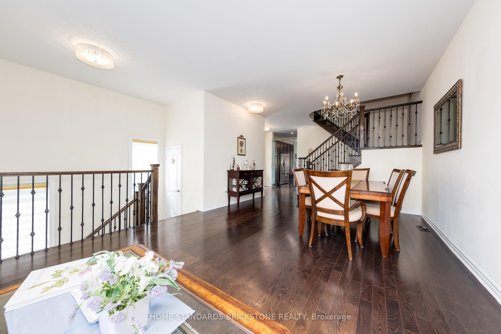 Photo 7 of Unit 28, 8777 Dufferin Street, Vaughan, Patterson — HOMEH