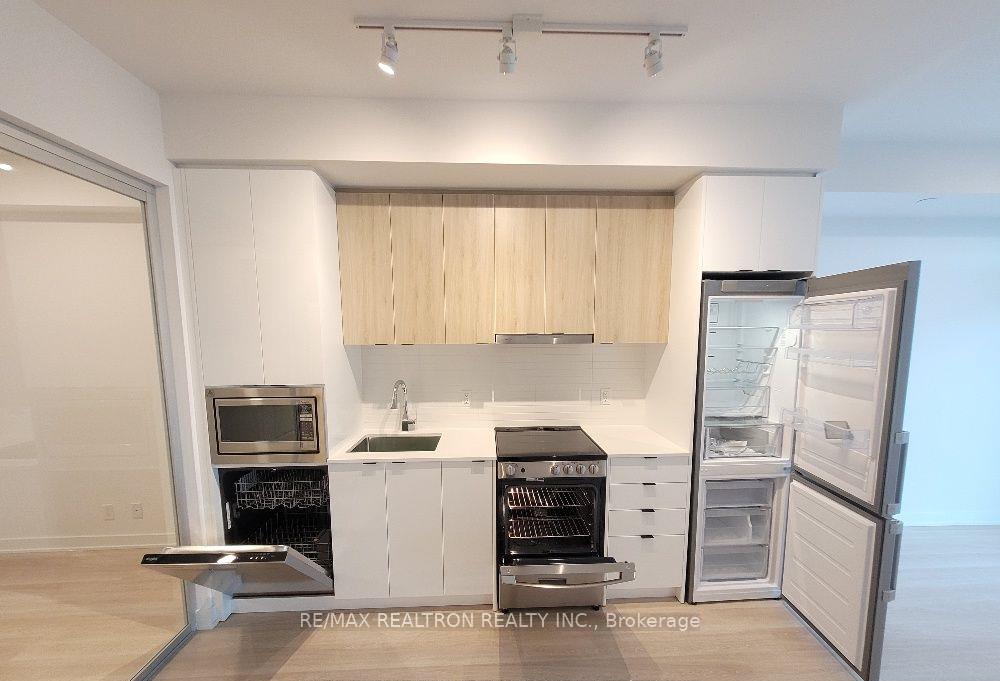 Photo 5 of Unit A2308, 30 Upper Mall Way, Vaughan, Brownridge — HOMEH